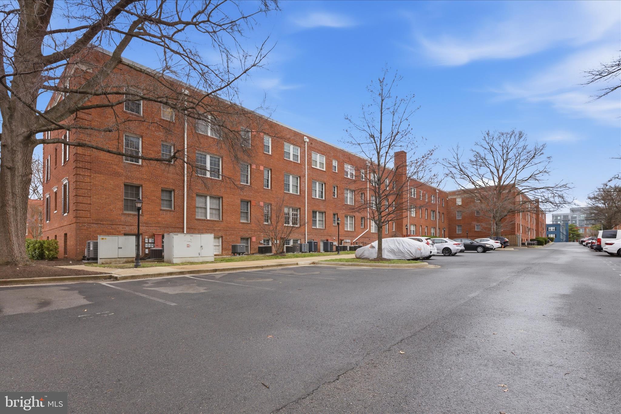 RIVERTON CONDOMINIUMS - Residential