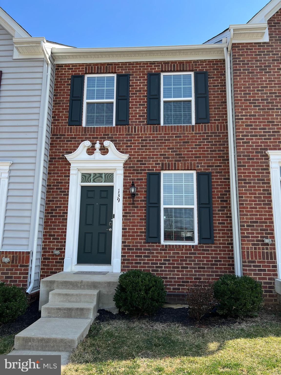 RAPPAHANNOCK LANDING - Residential Lease