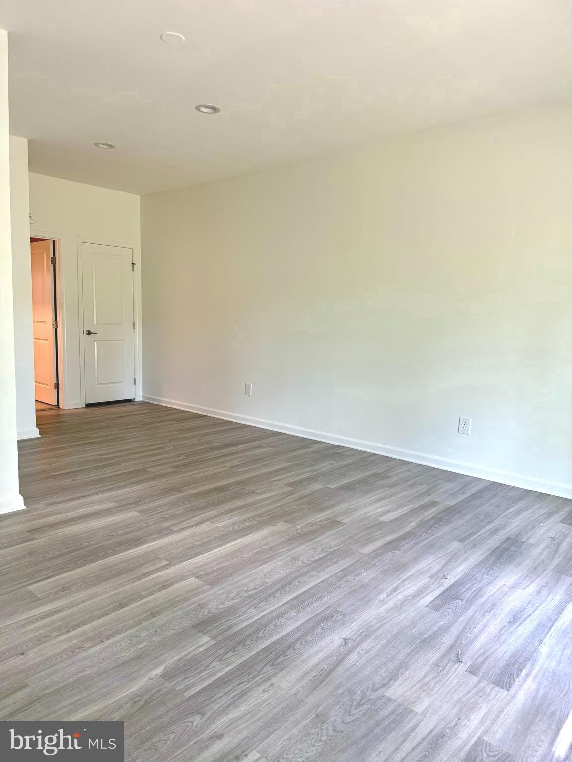 RAPPAHANNOCK LANDING - Residential Lease