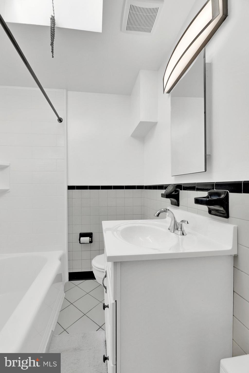 PHILADELPHIA HEIGHTS - Residential