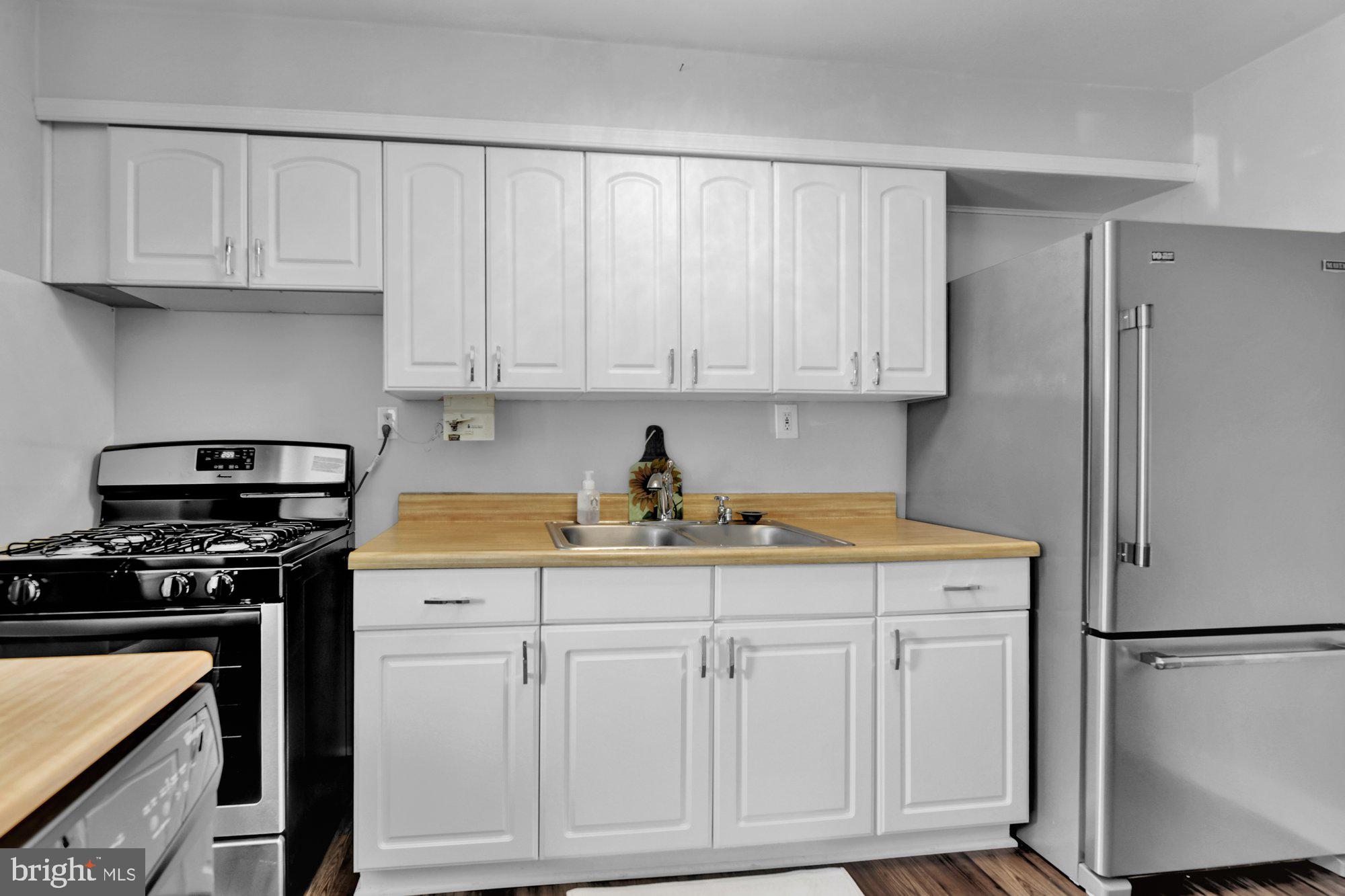 PHILADELPHIA HEIGHTS - Residential