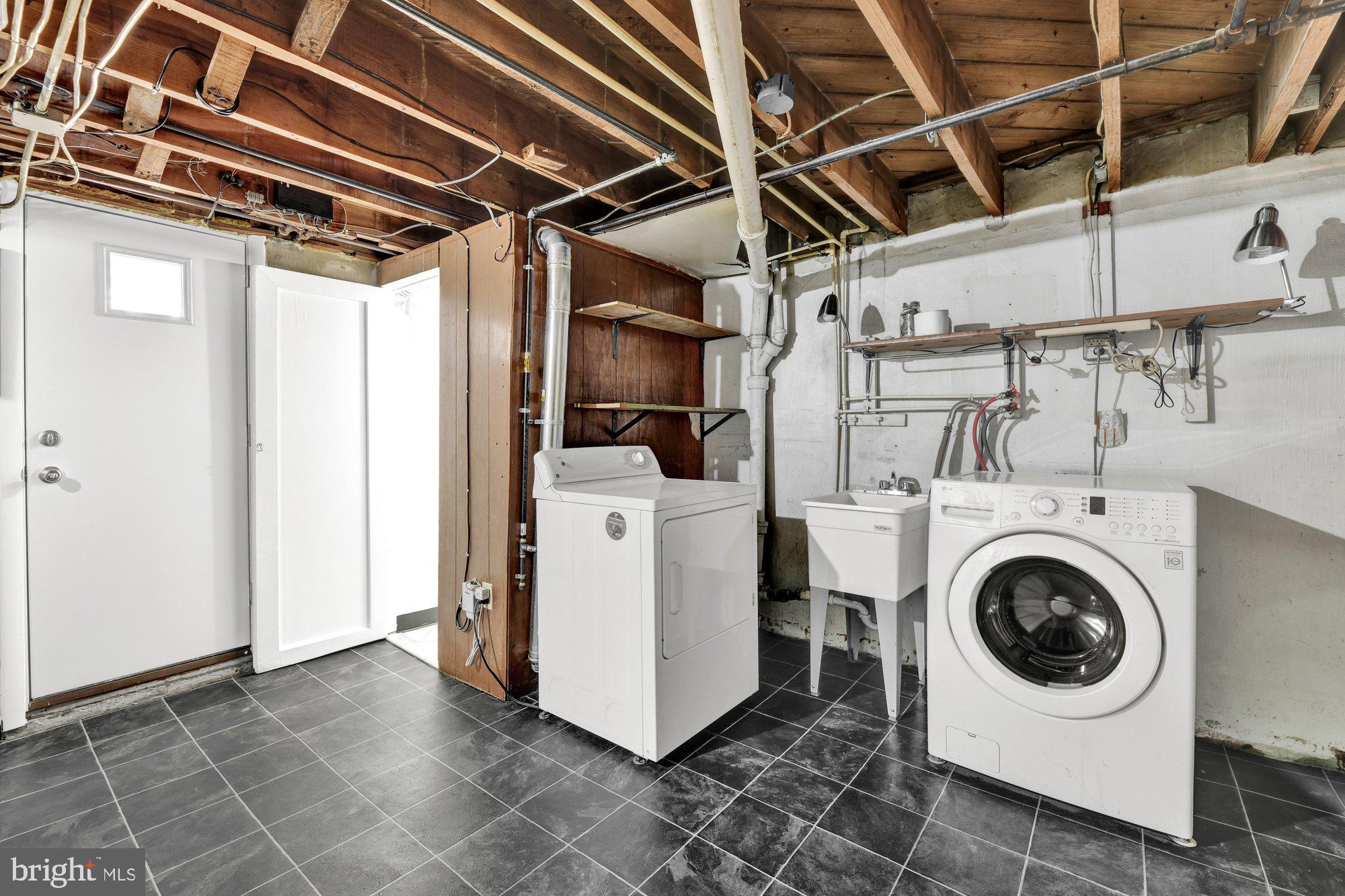 PHILADELPHIA HEIGHTS - Residential