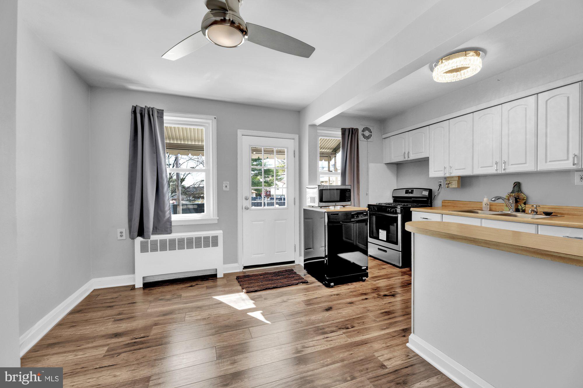 PHILADELPHIA HEIGHTS - Residential