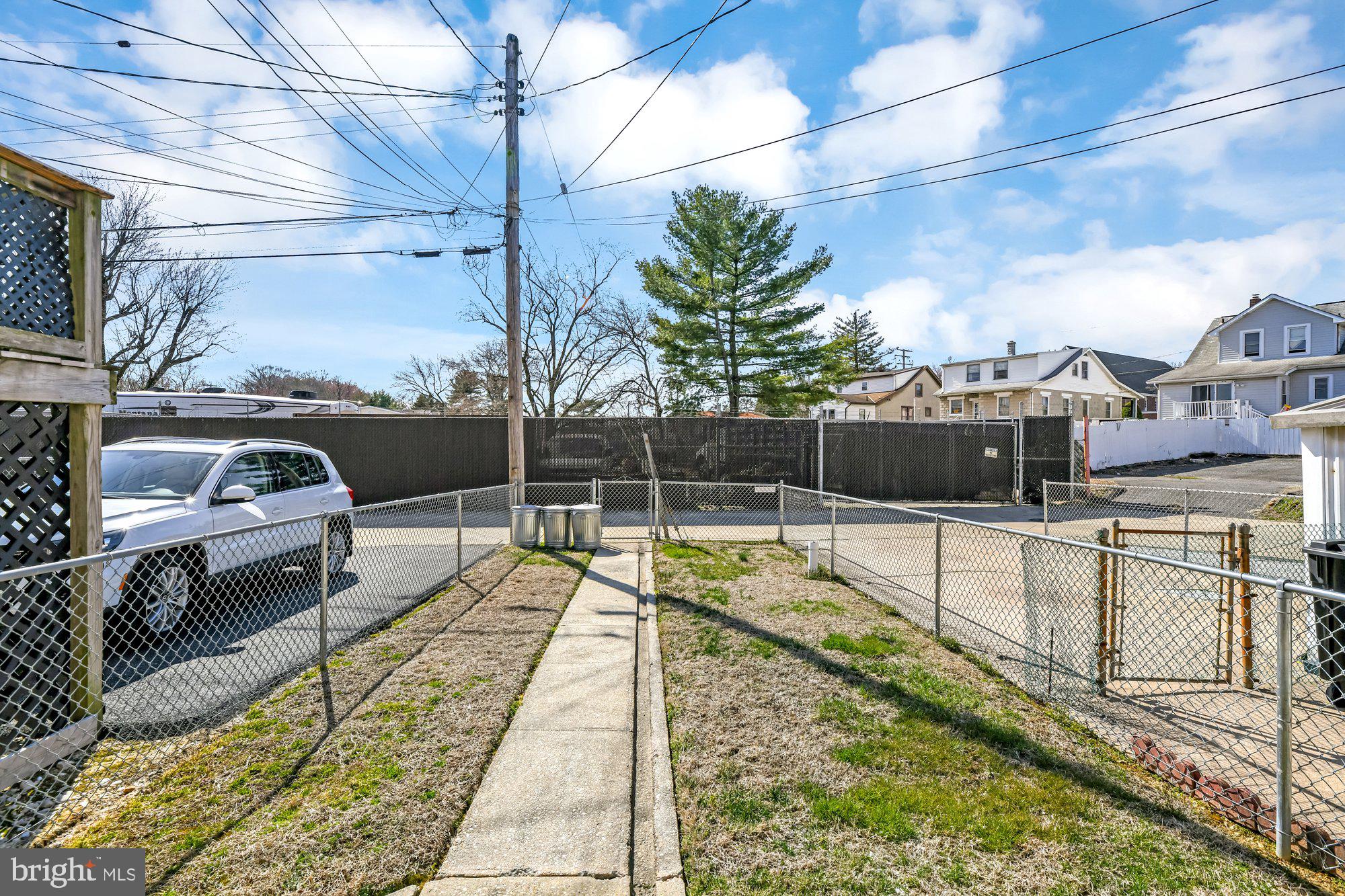 PHILADELPHIA HEIGHTS - Residential