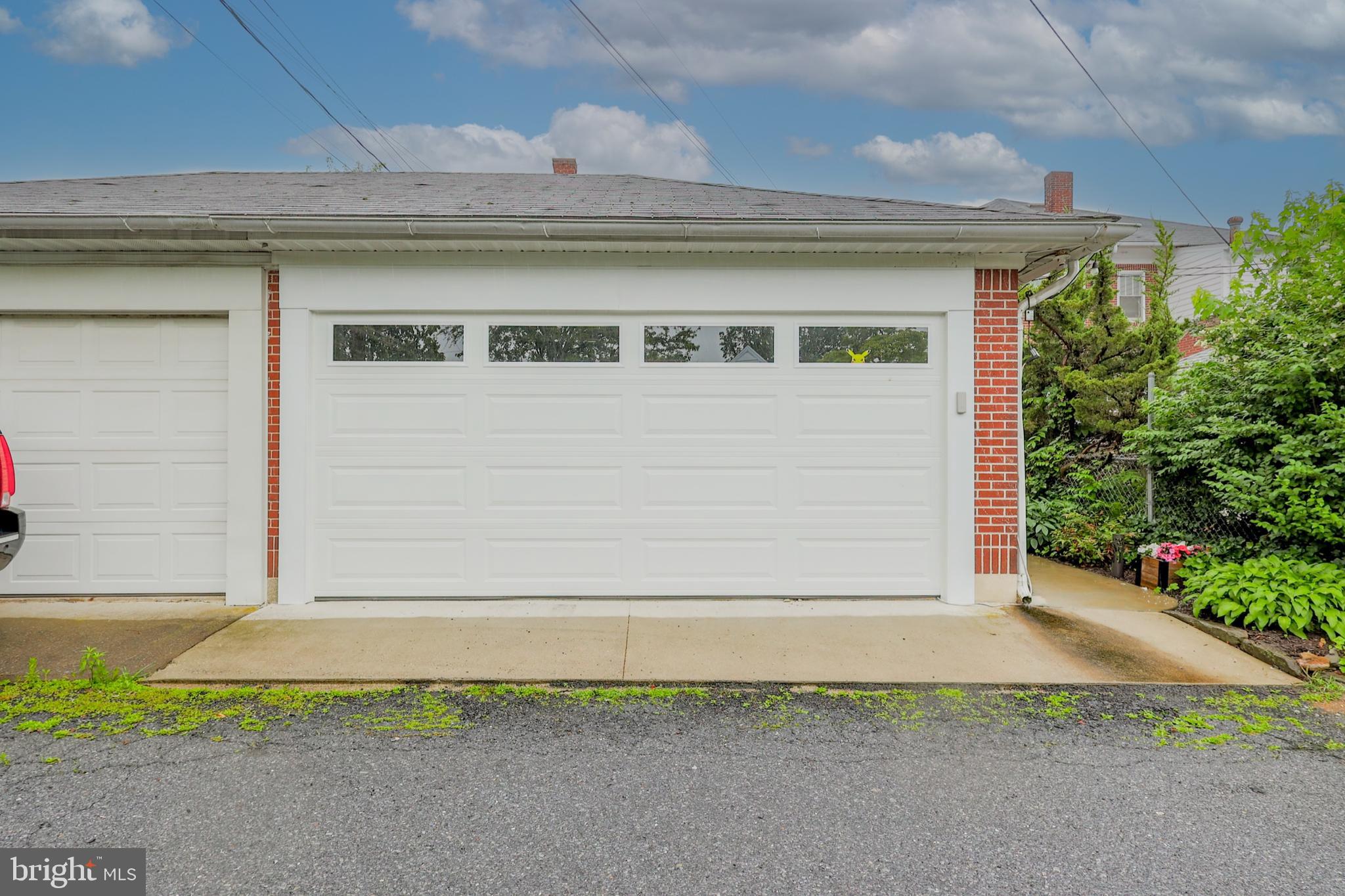 COLLEGE HEIGHTS - Residential