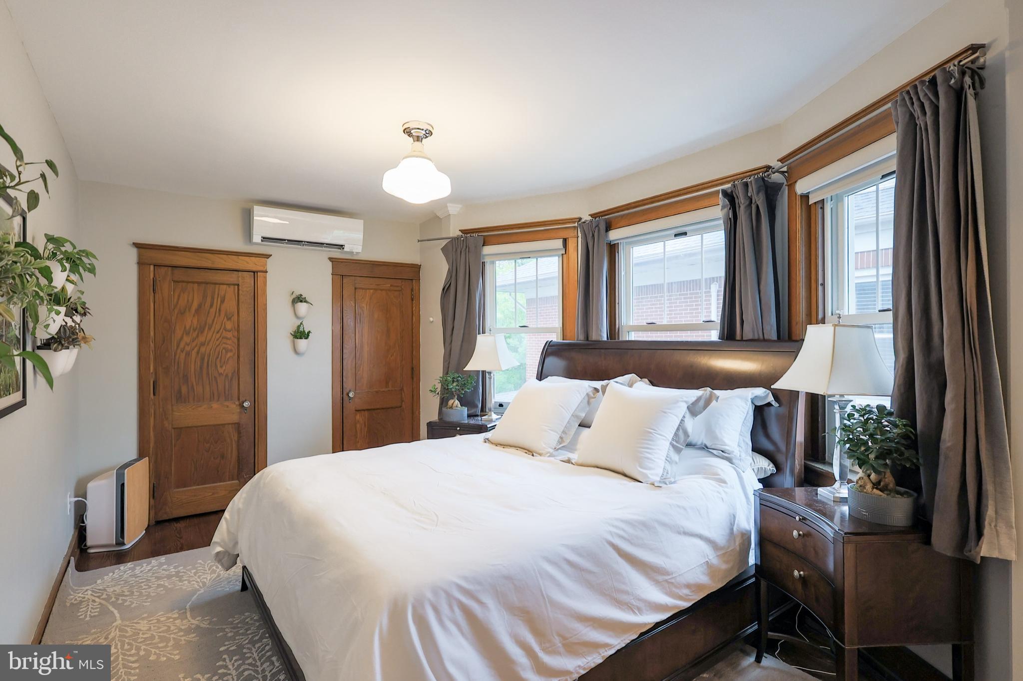 COLLEGE HEIGHTS - Residential