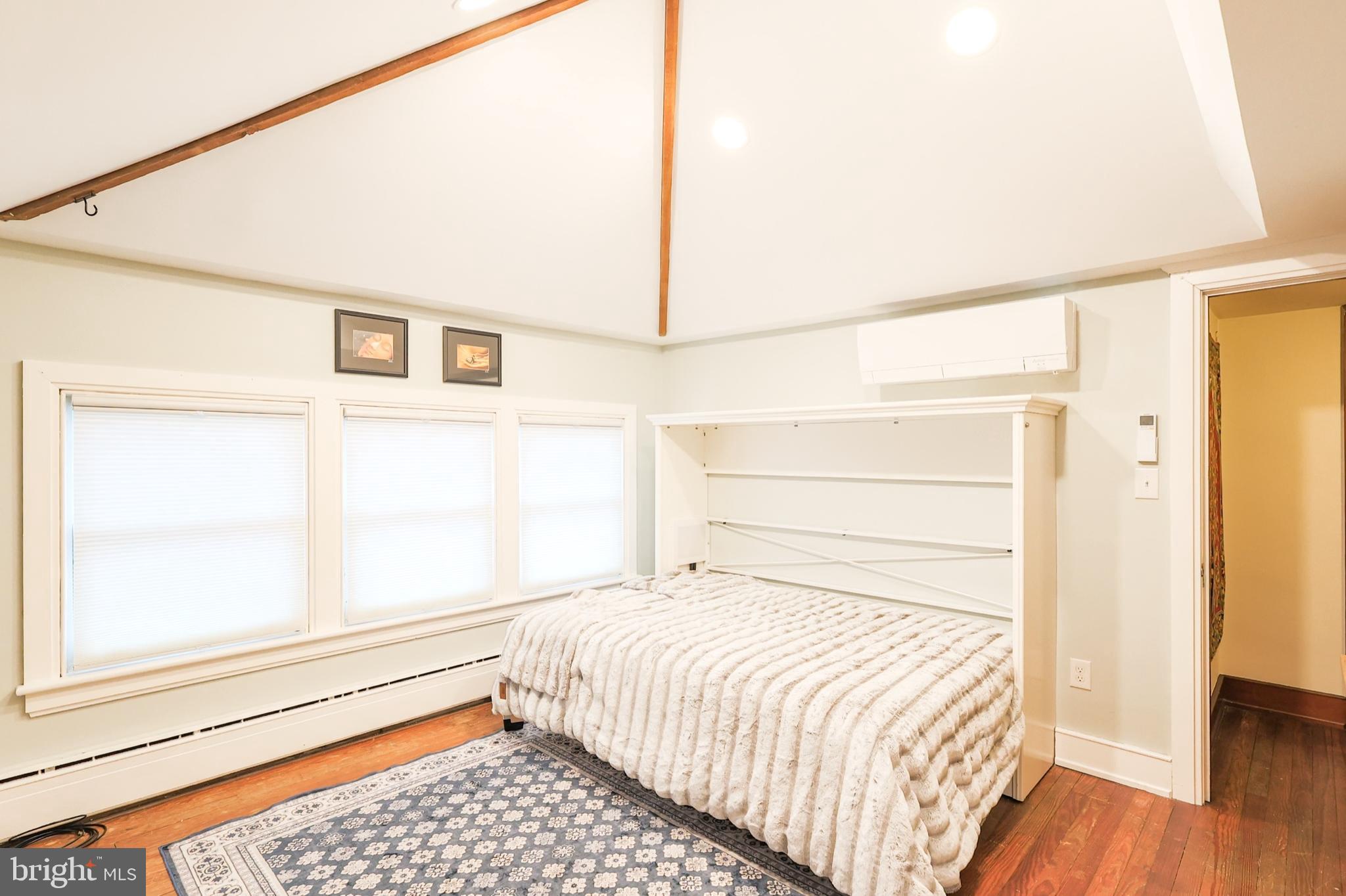 COLLEGE HEIGHTS - Residential