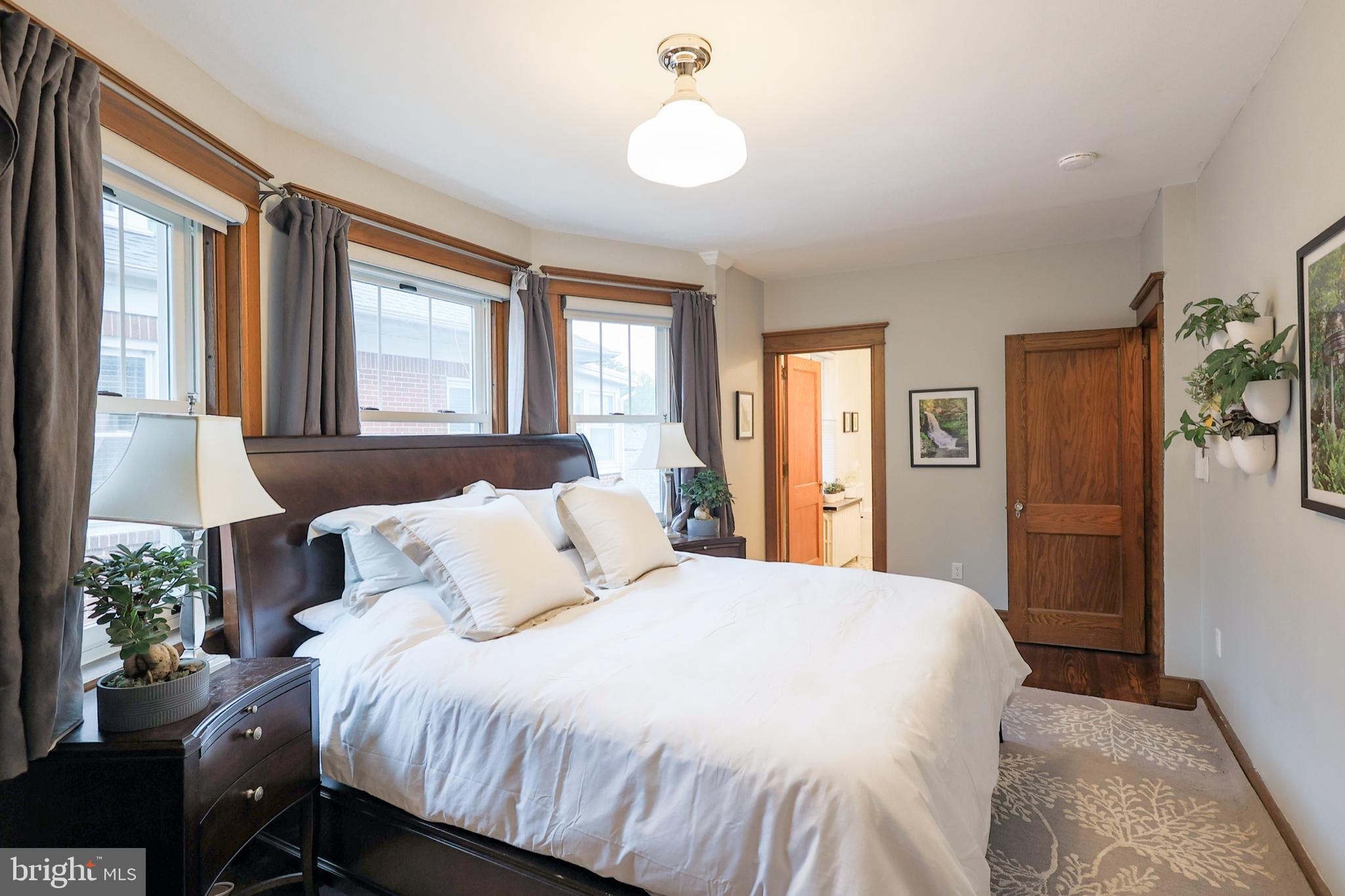 COLLEGE HEIGHTS - Residential