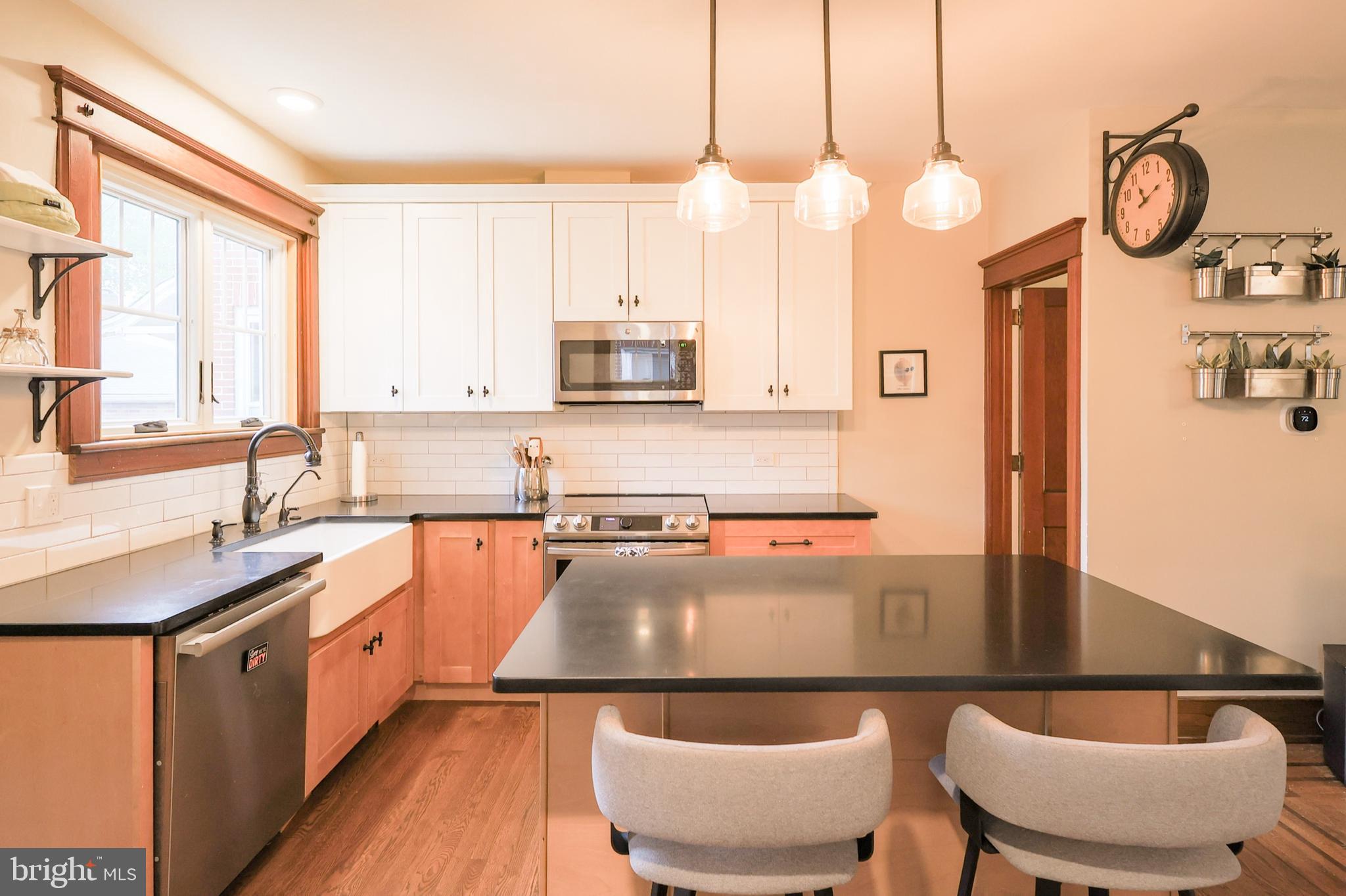 COLLEGE HEIGHTS - Residential