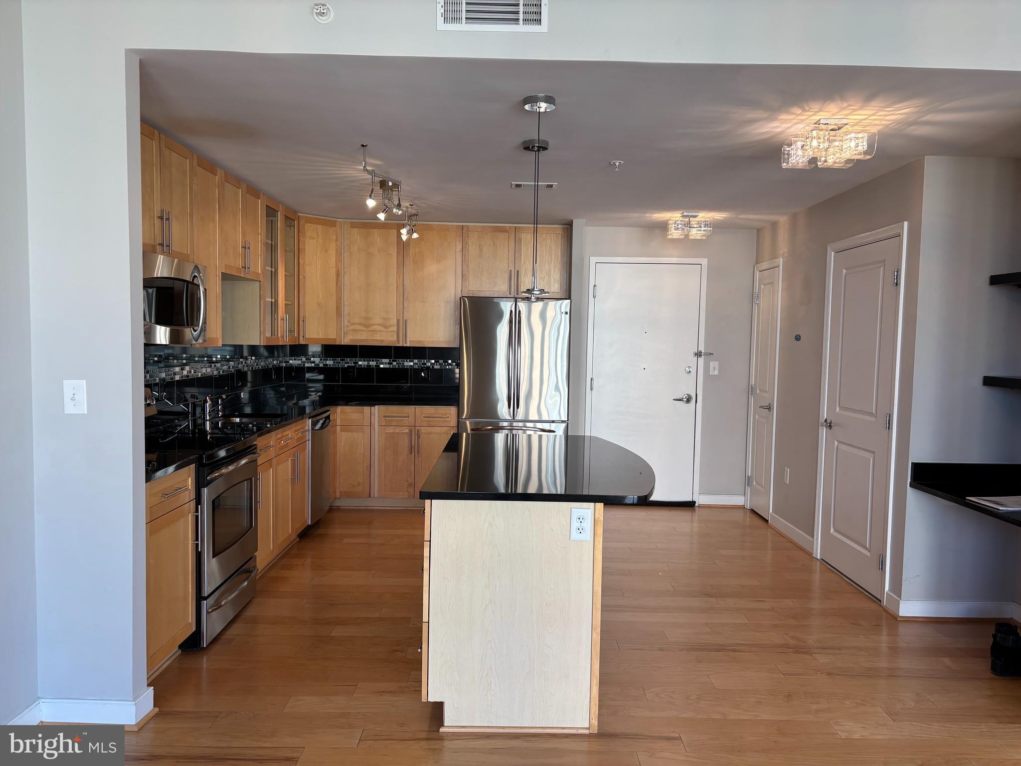 NATIONAL HARBOR - Residential