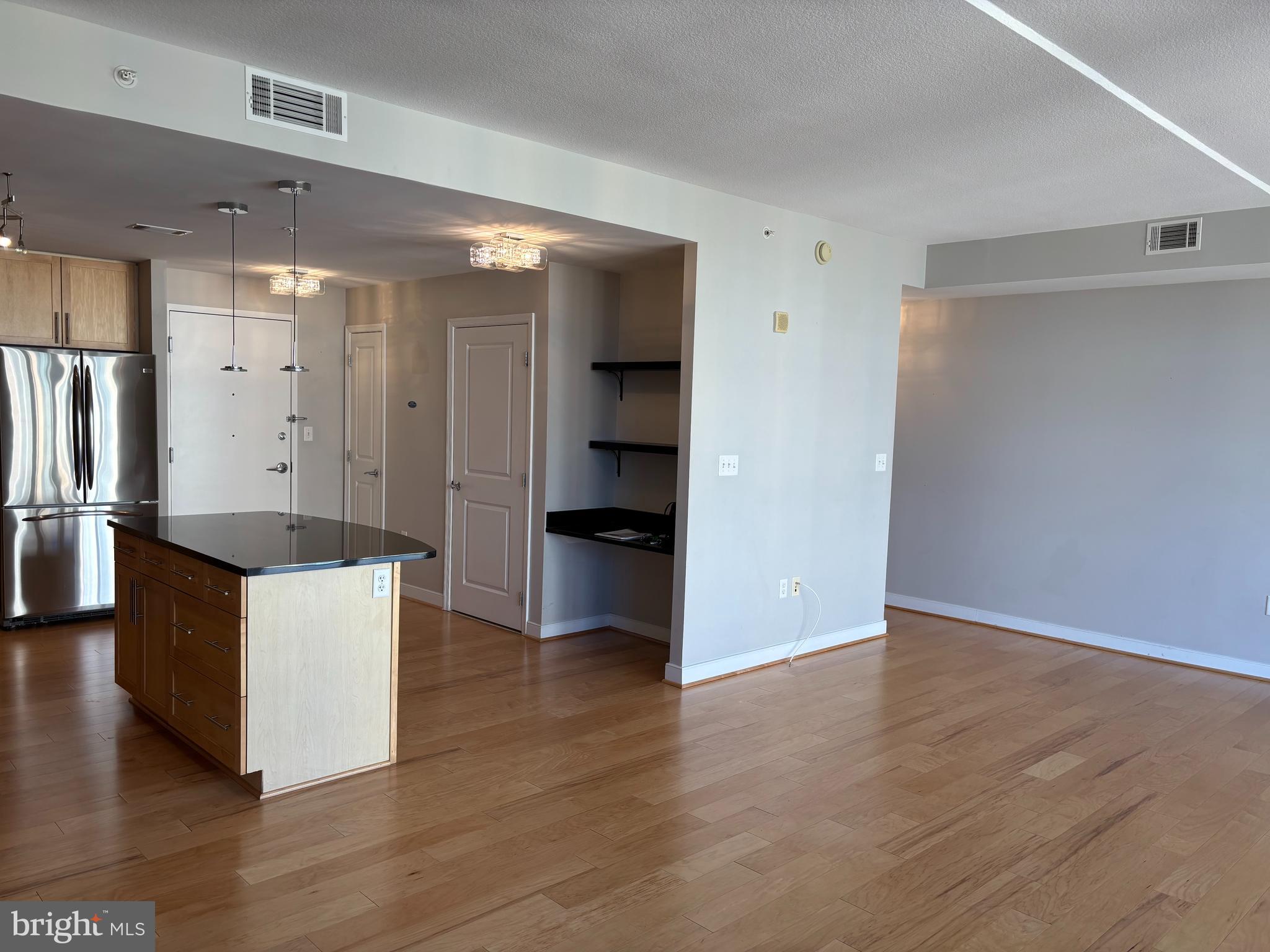 NATIONAL HARBOR - Residential