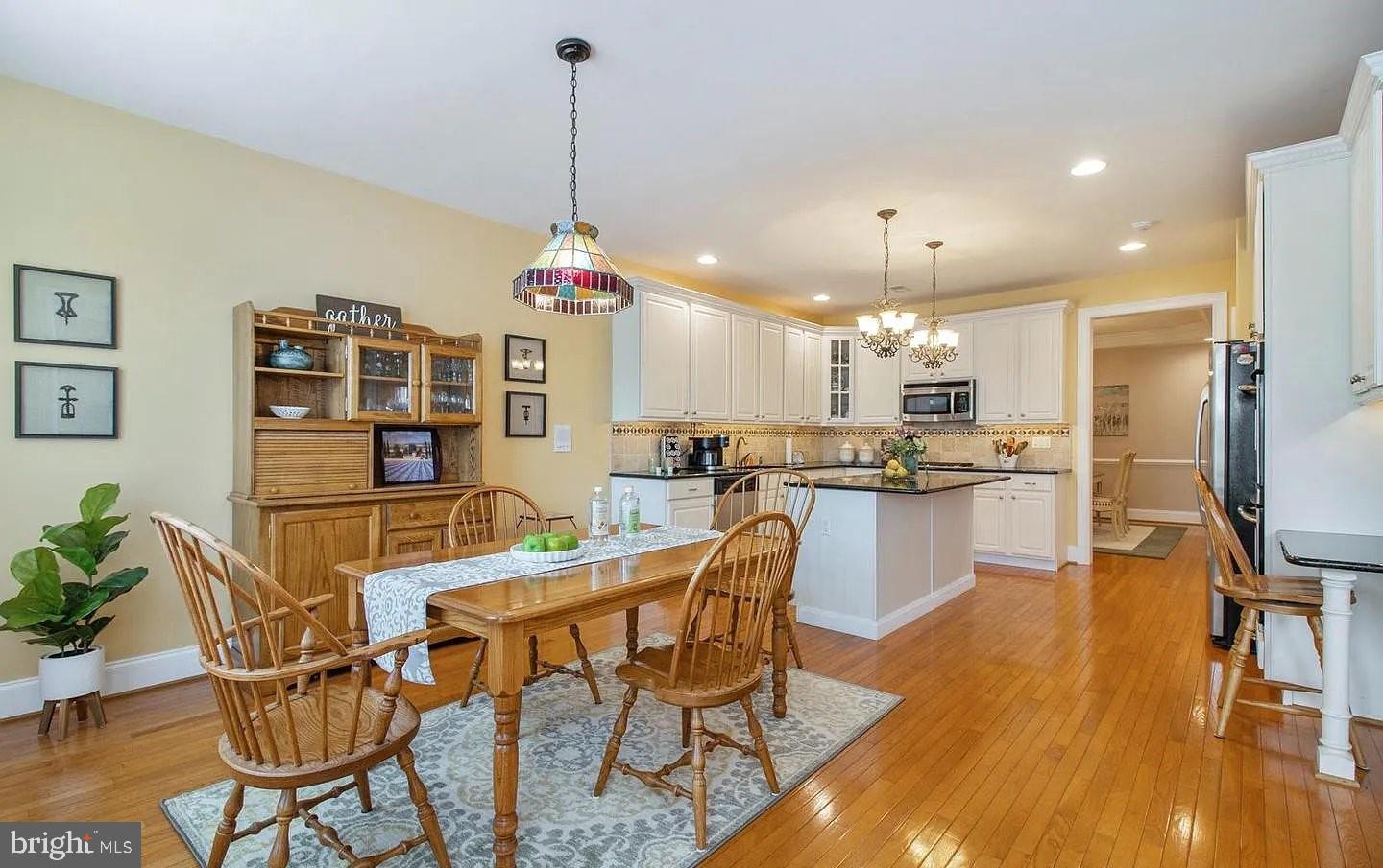 FOXCROFT OF BLUE B - Residential Lease