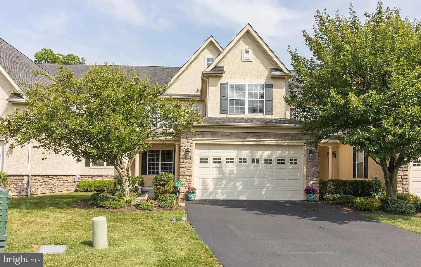 FOXCROFT OF BLUE B - Residential Lease