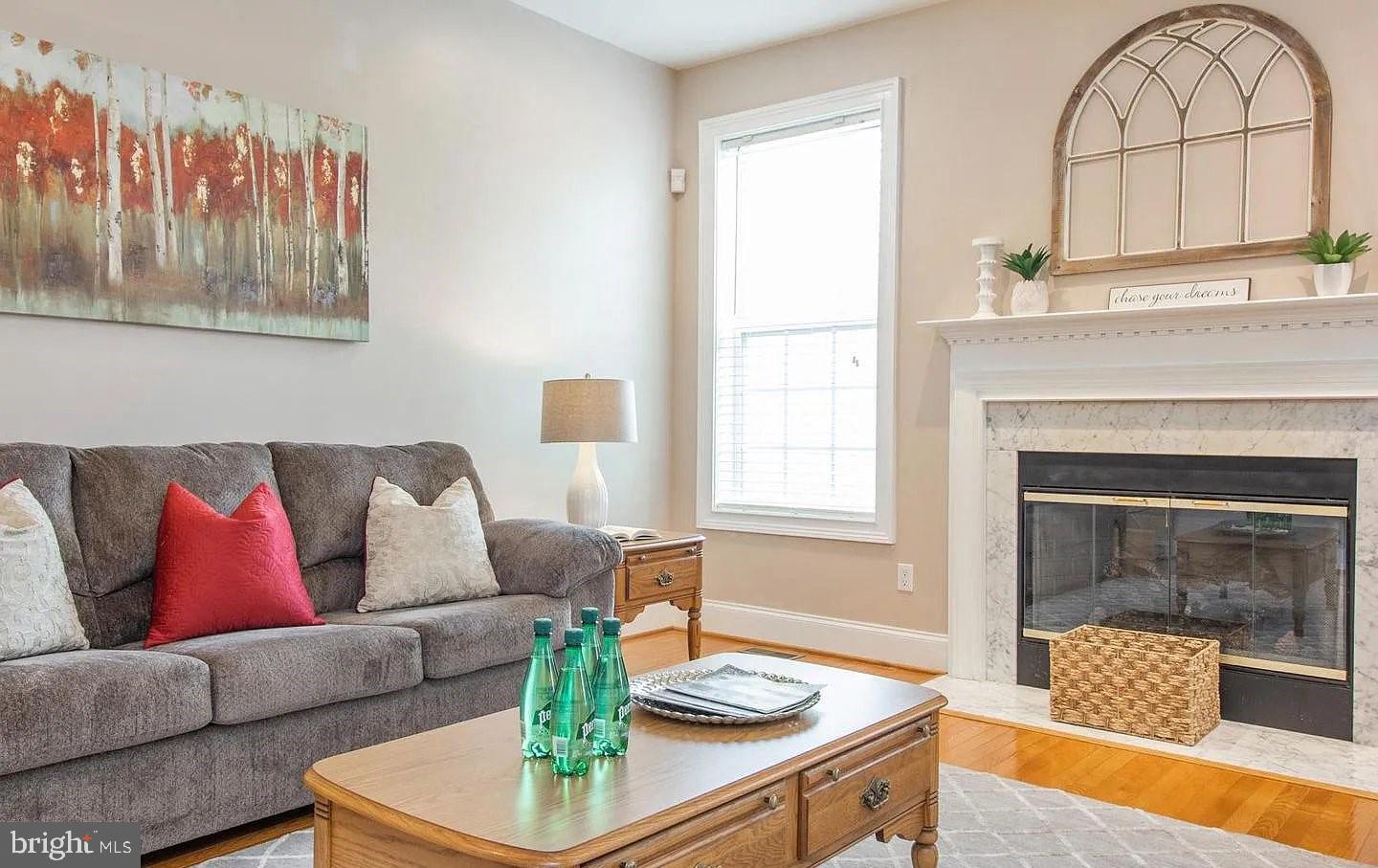 FOXCROFT OF BLUE B - Residential Lease