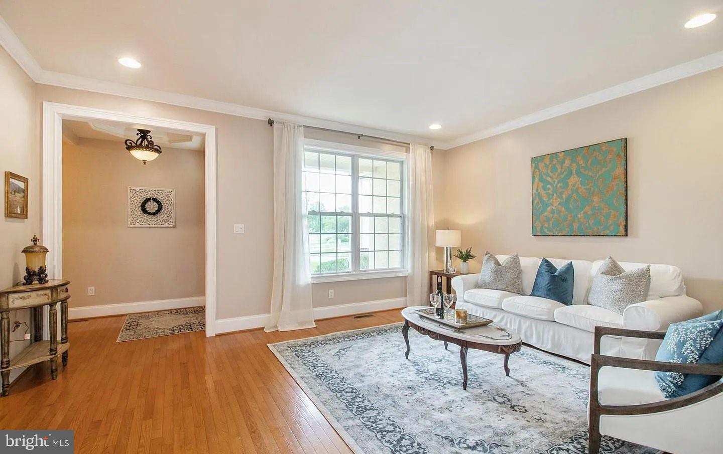 FOXCROFT OF BLUE B - Residential Lease