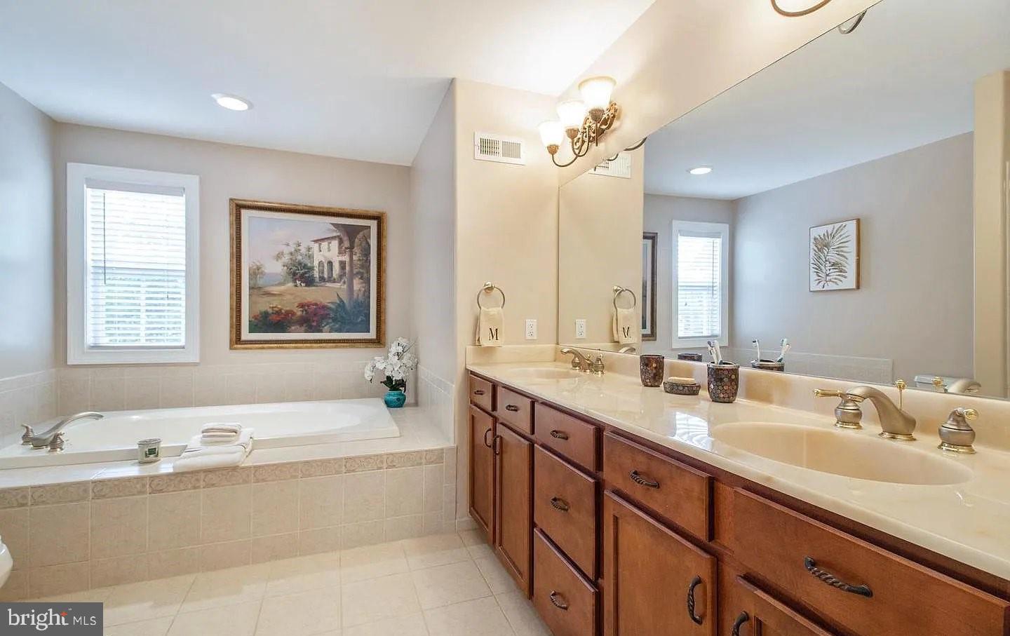 FOXCROFT OF BLUE B - Residential Lease