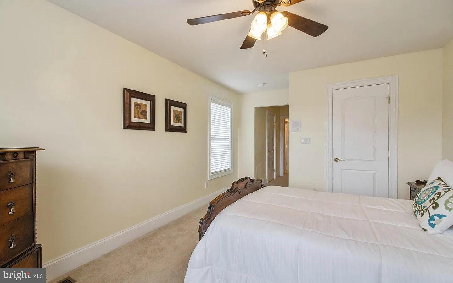 FOXCROFT OF BLUE B - Residential Lease