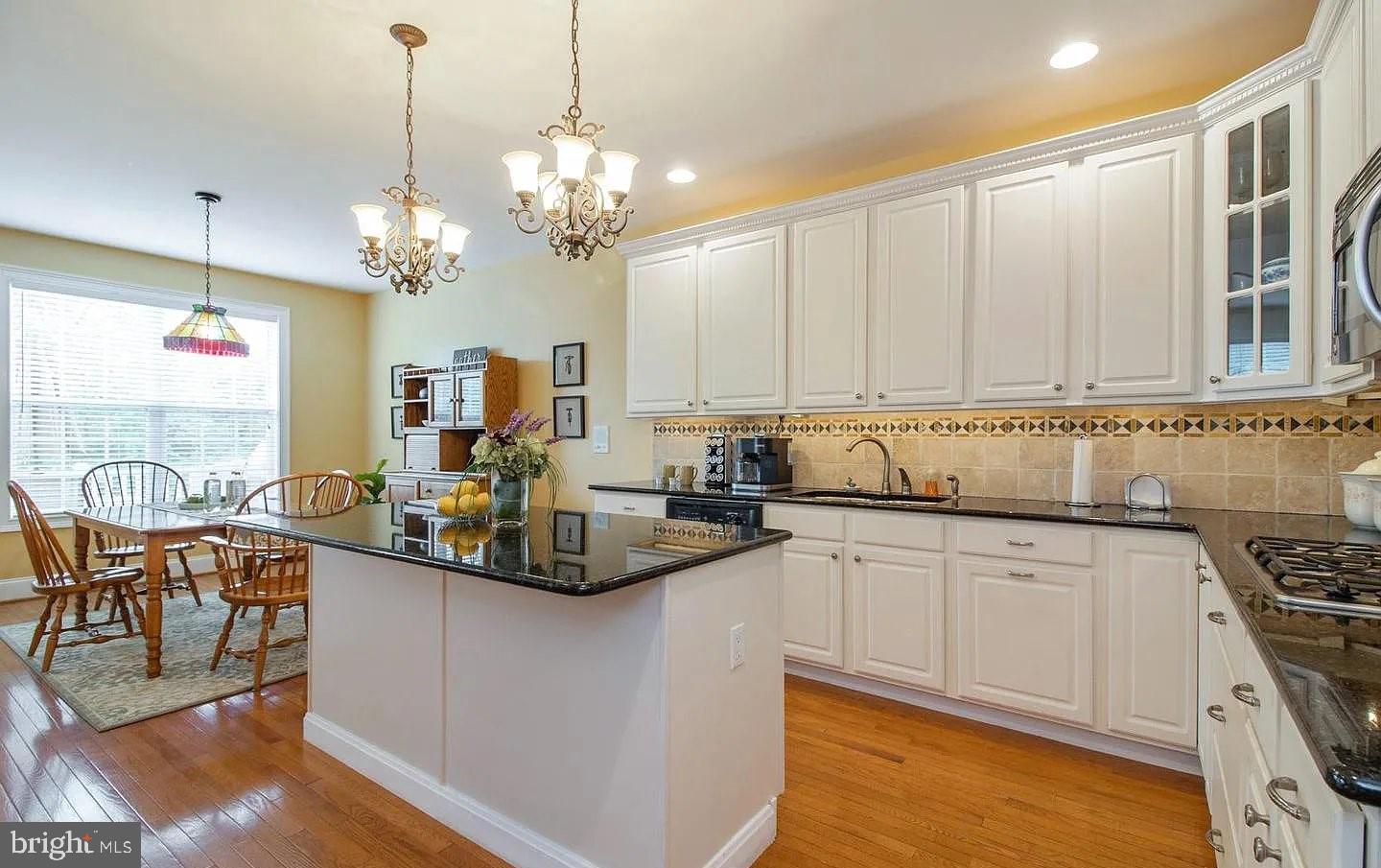 FOXCROFT OF BLUE B - Residential Lease