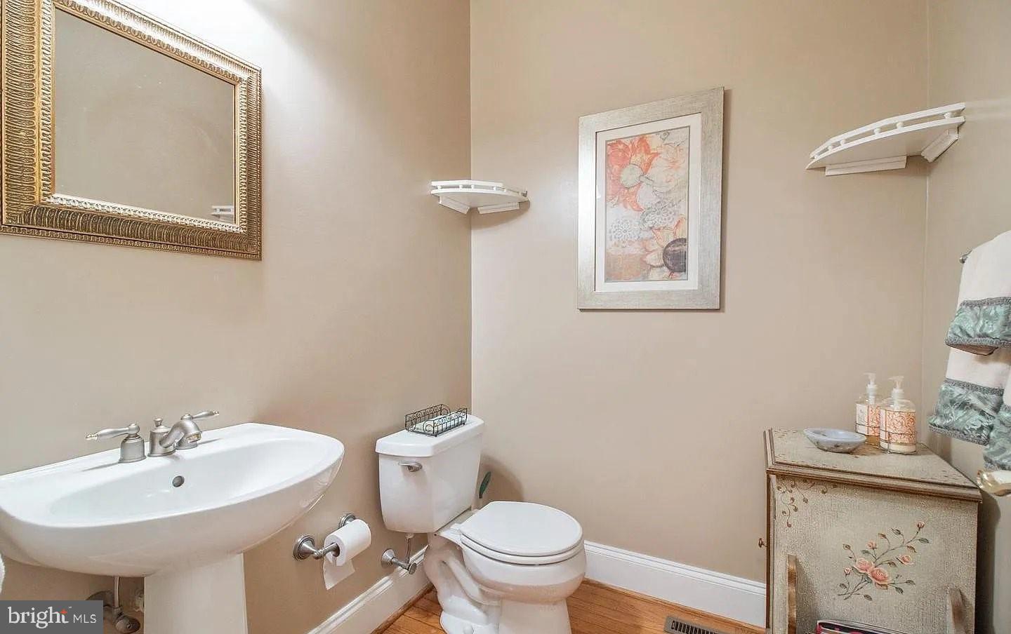 FOXCROFT OF BLUE B - Residential Lease