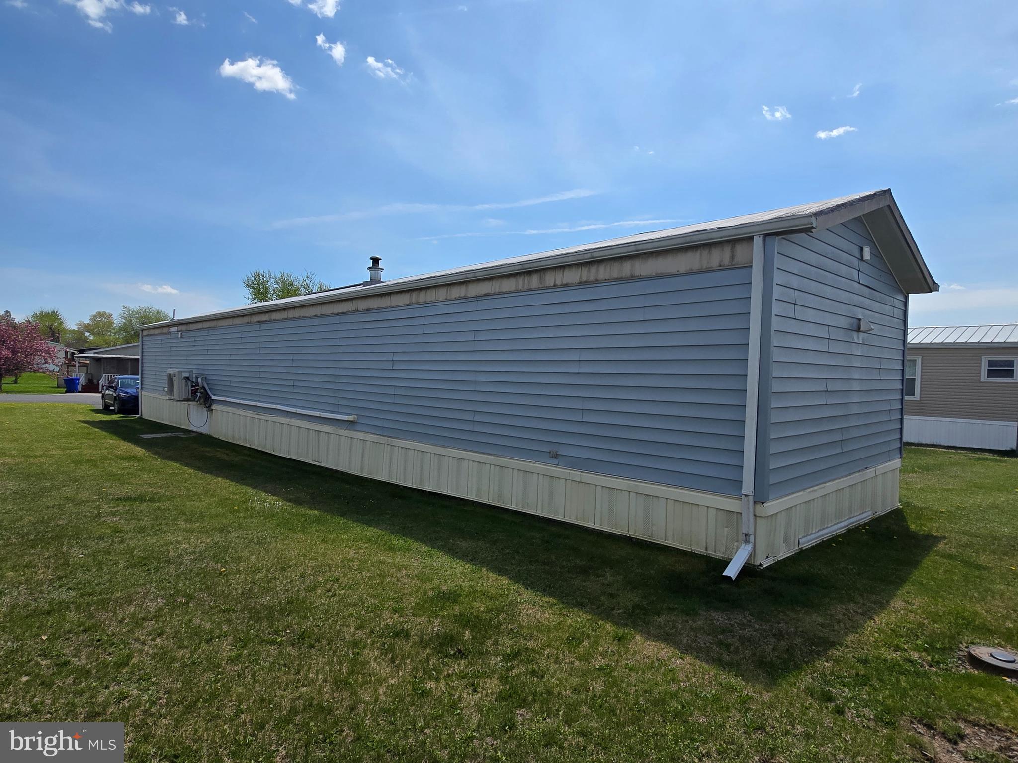 LINCOLN ESTATES MHP - Residential