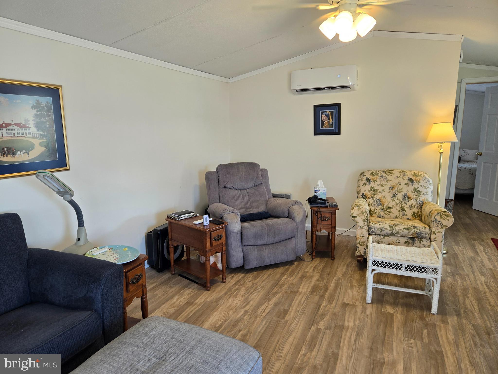 LINCOLN ESTATES MHP - Residential