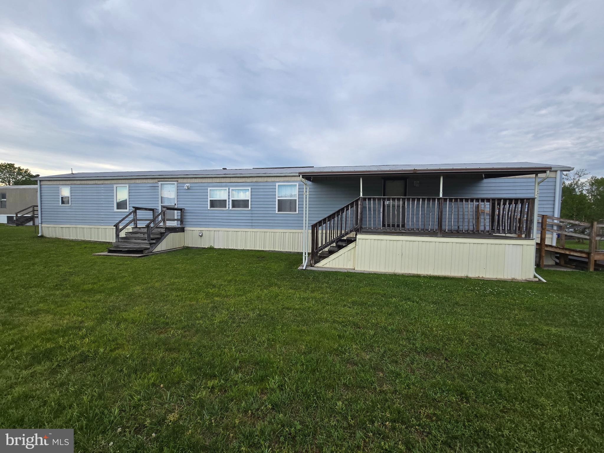 LINCOLN ESTATES MHP - Residential