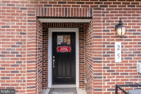 Photo of 25 S Bethel Street, BALTIMORE, MD 21231 (MLS # MDBA2209876)