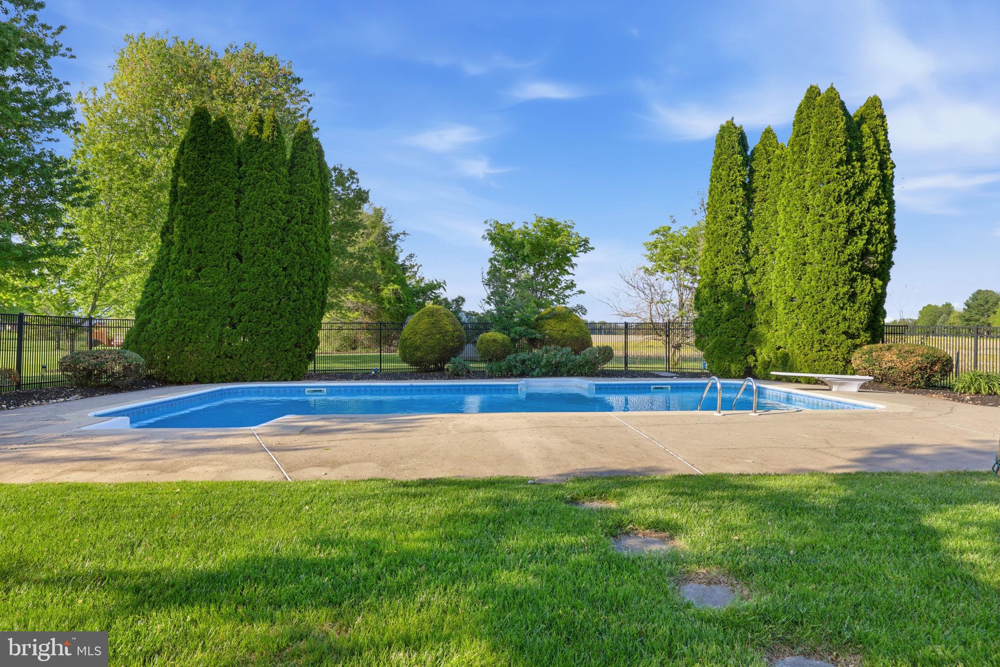 DOLINGTON ESTATES - Residential