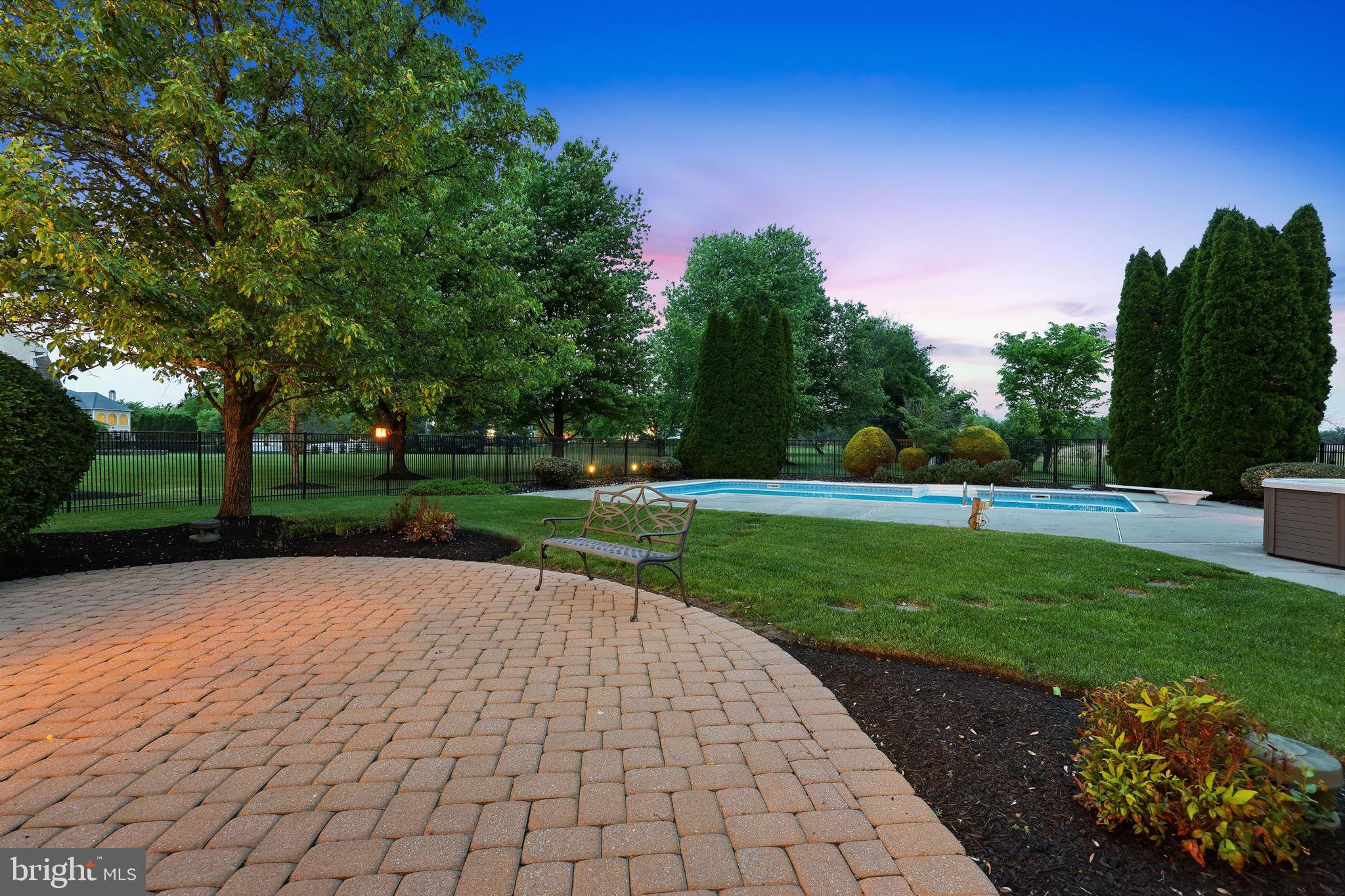 DOLINGTON ESTATES - Residential