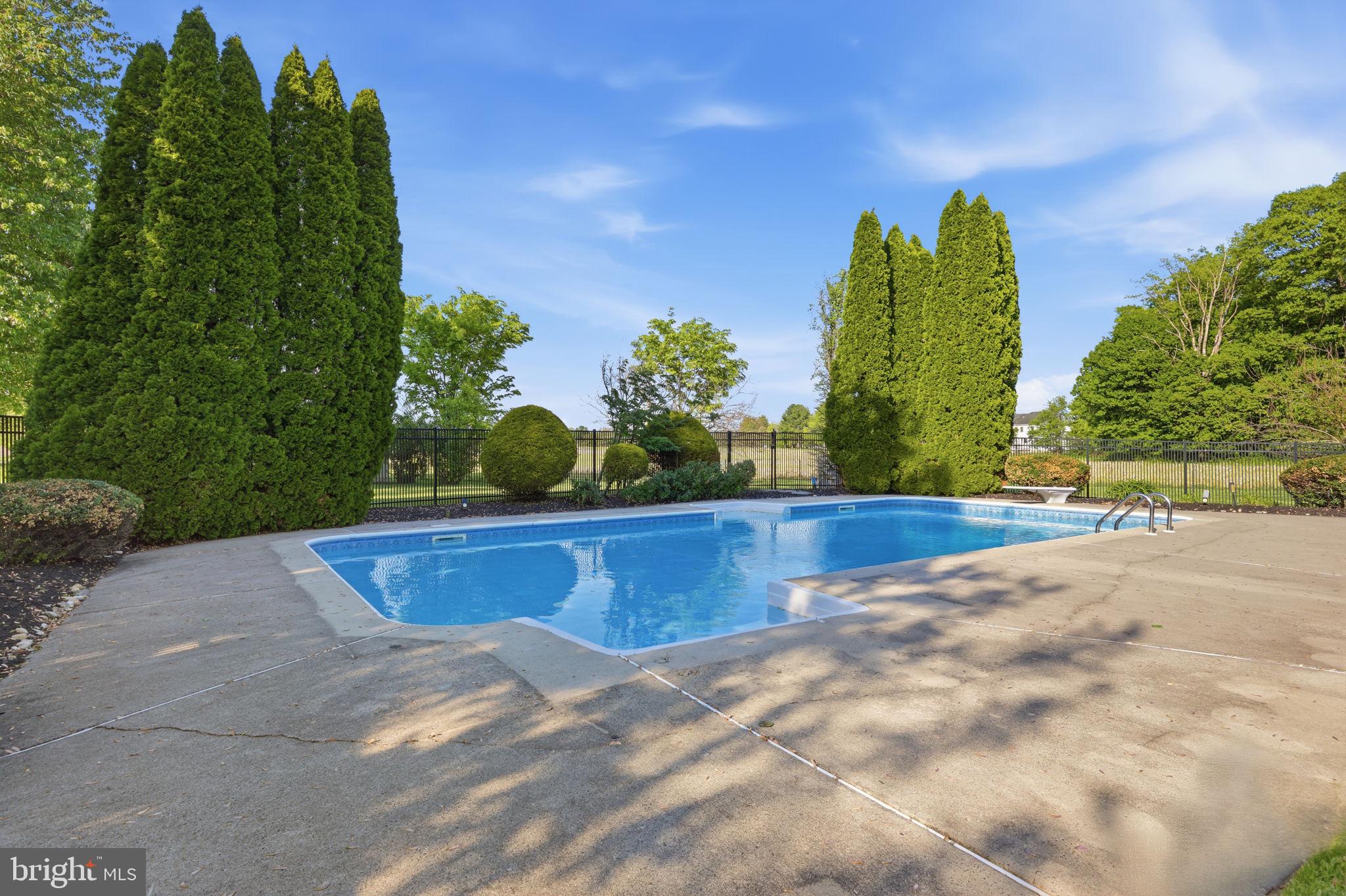 DOLINGTON ESTATES - Residential