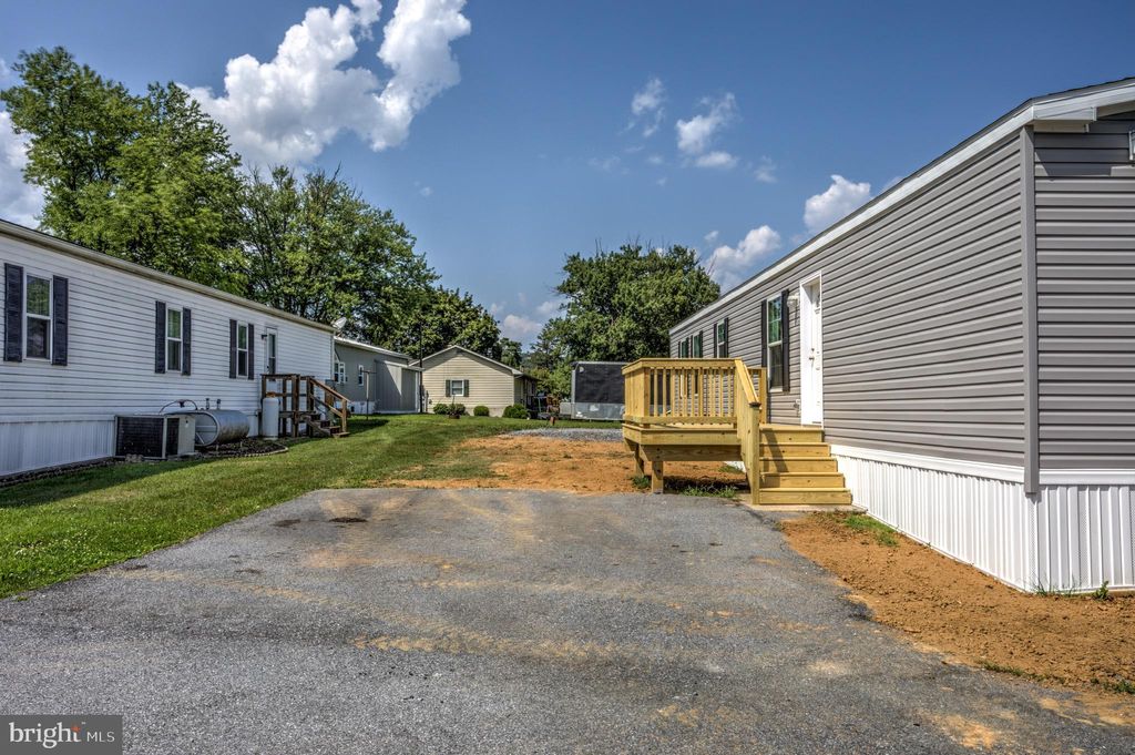 Photo of 810-B GLENWOOD DR, EPHRATA, PA 17522 (MLS # PALA2039110)