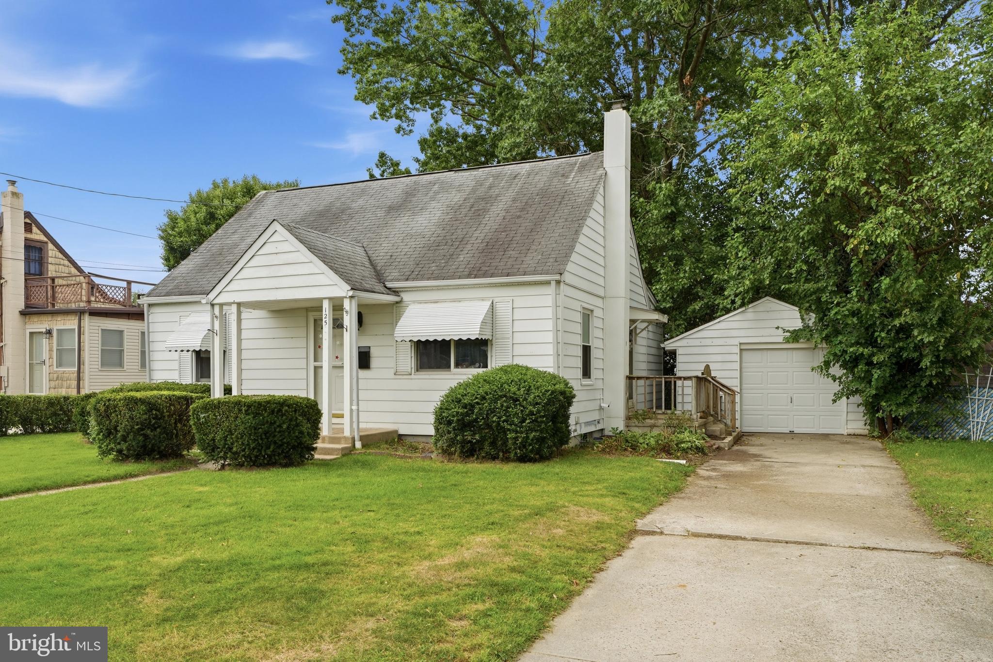 125 ASHURST LANE