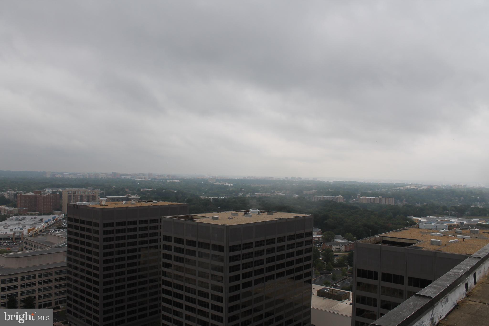 SKYLINE SQUARE CONDO - Residential