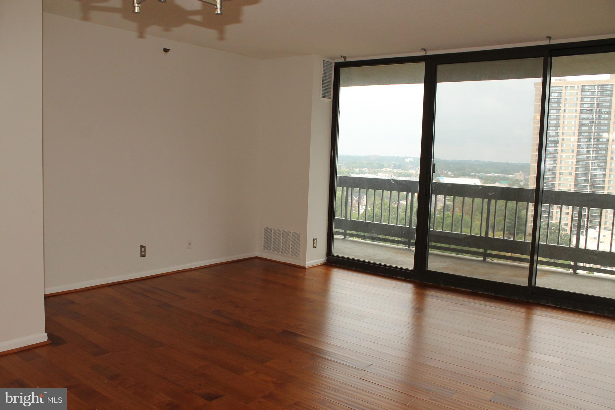 SKYLINE SQUARE CONDO - Residential