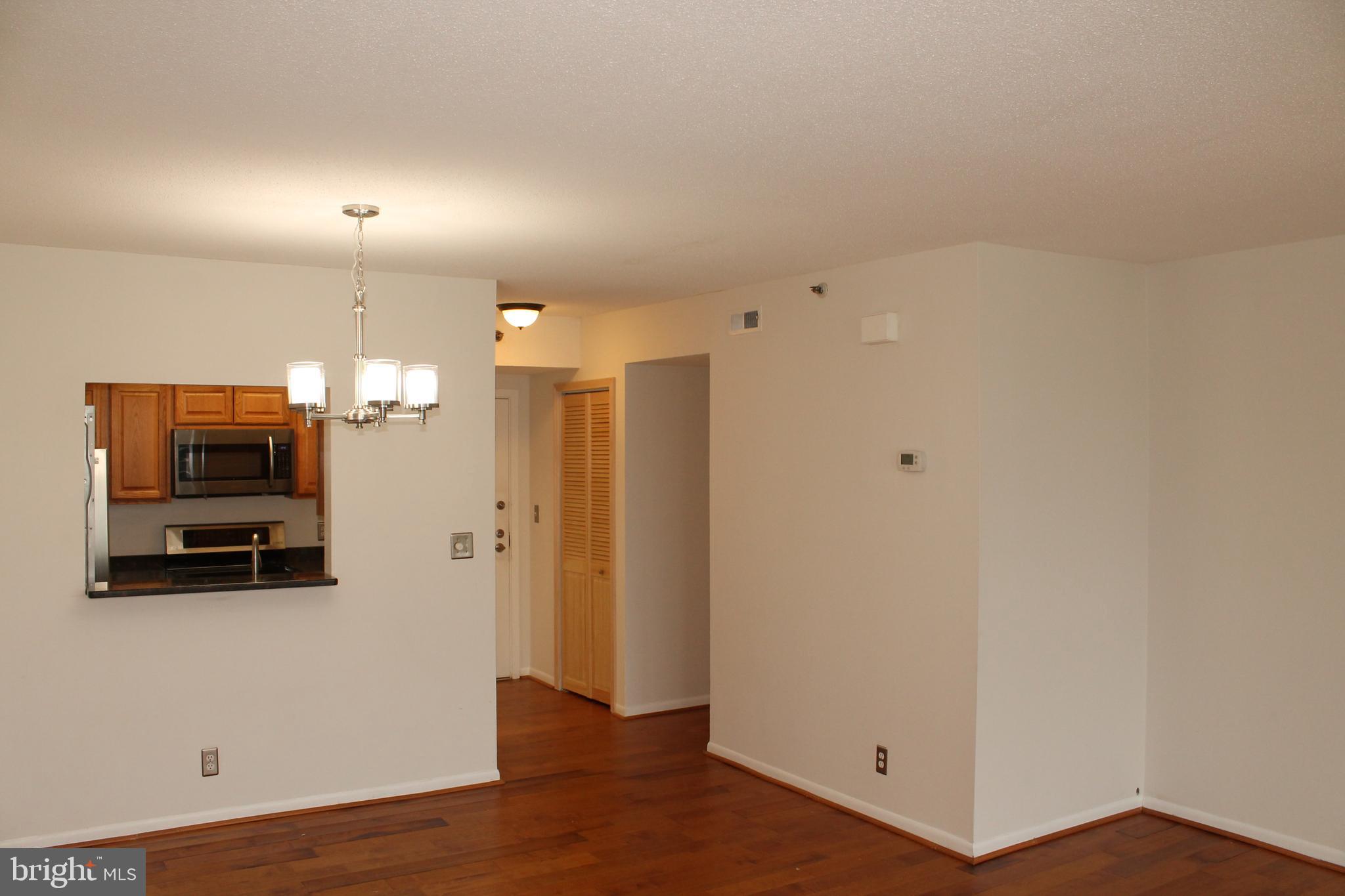 SKYLINE SQUARE CONDO - Residential