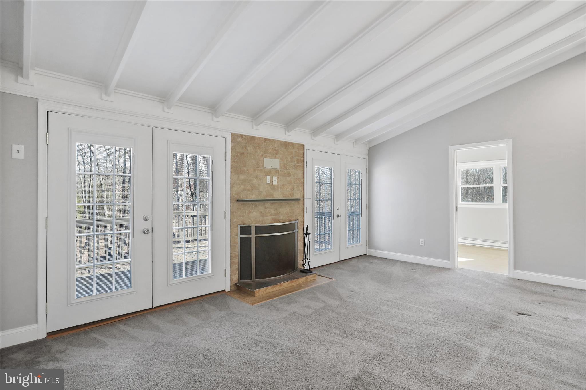 SLEEPY HOLLOW - Residential