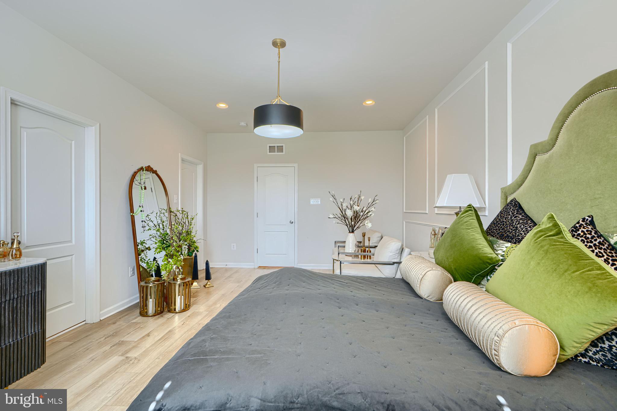 TUSCARORA CREEK - Residential Lease