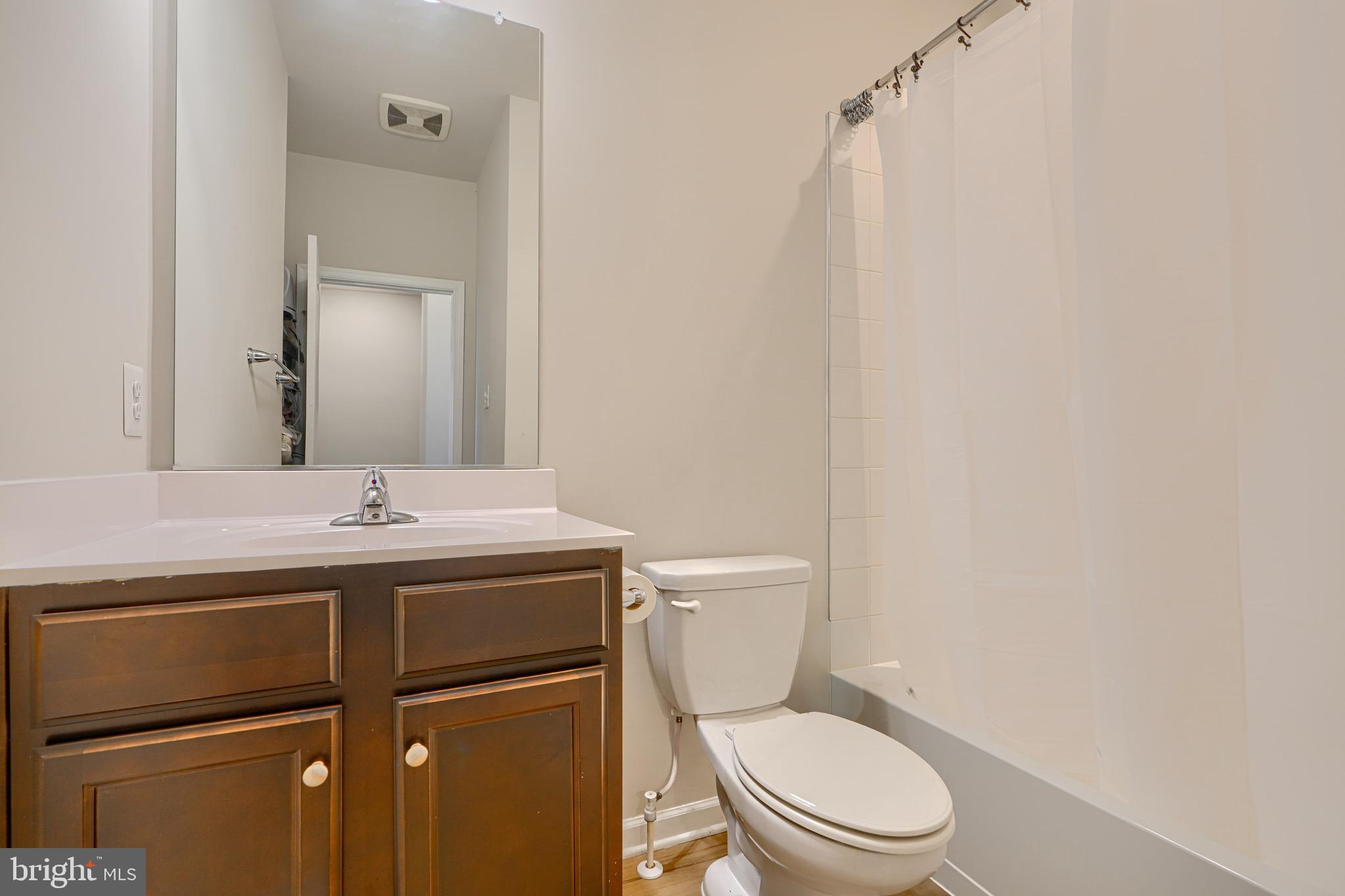 TUSCARORA CREEK - Residential Lease