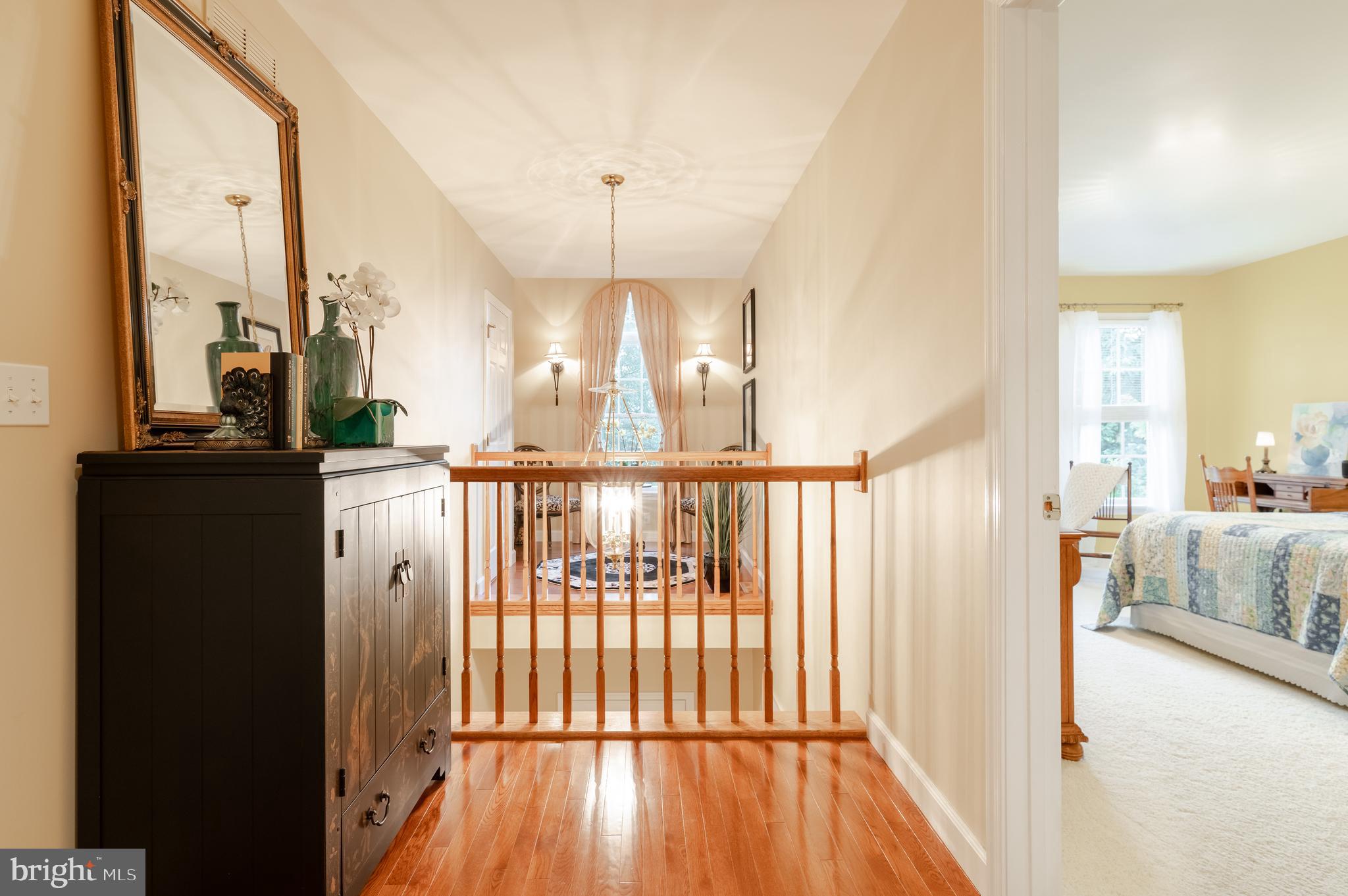 COLONIAL RIDGE - Residential