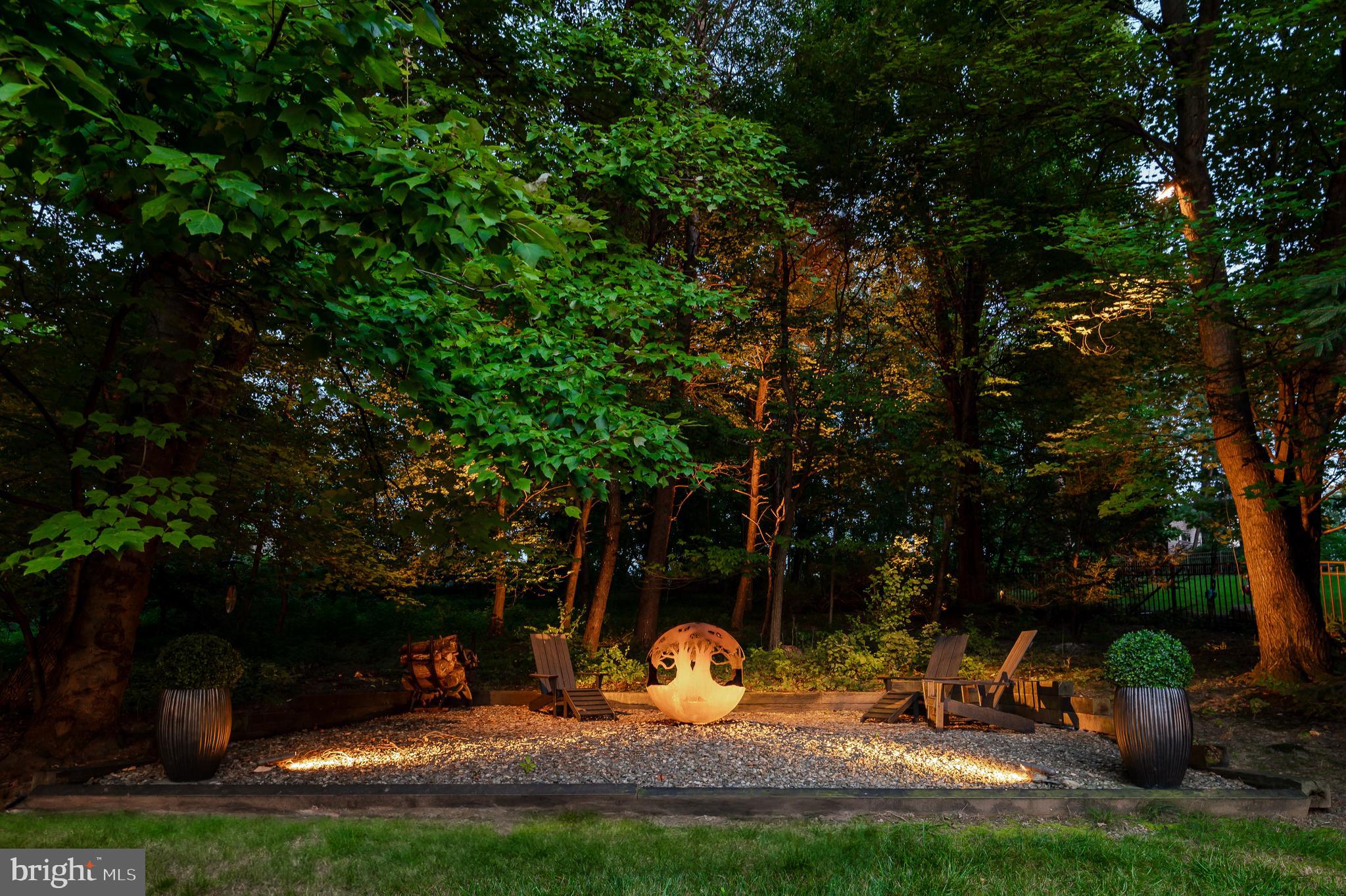 COLONIAL RIDGE - Residential