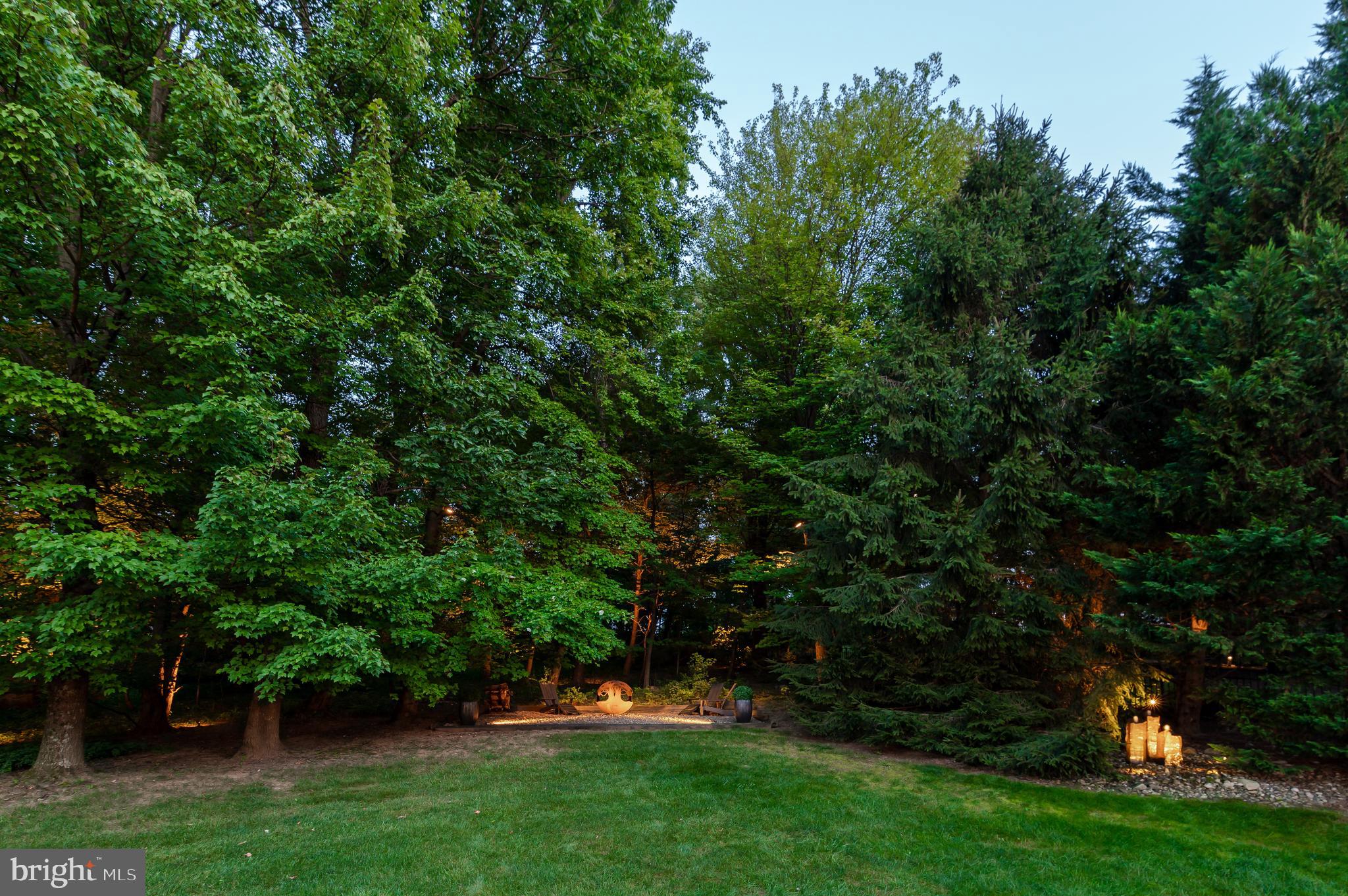 COLONIAL RIDGE - Residential