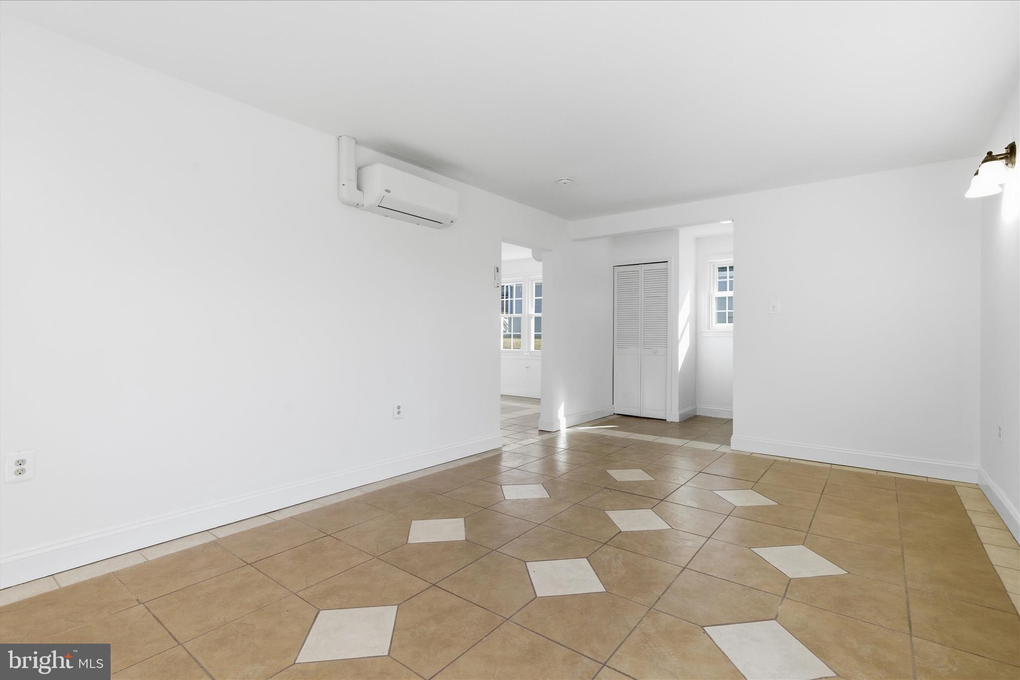 RADIANT VALLEY - Residential