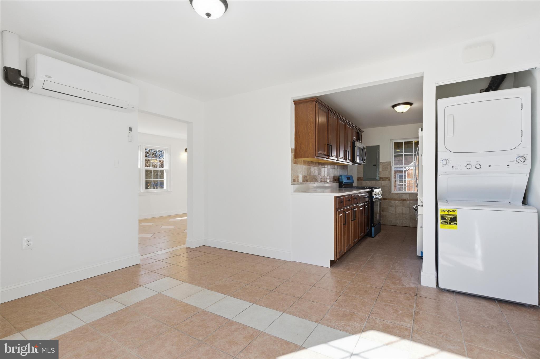 RADIANT VALLEY - Residential