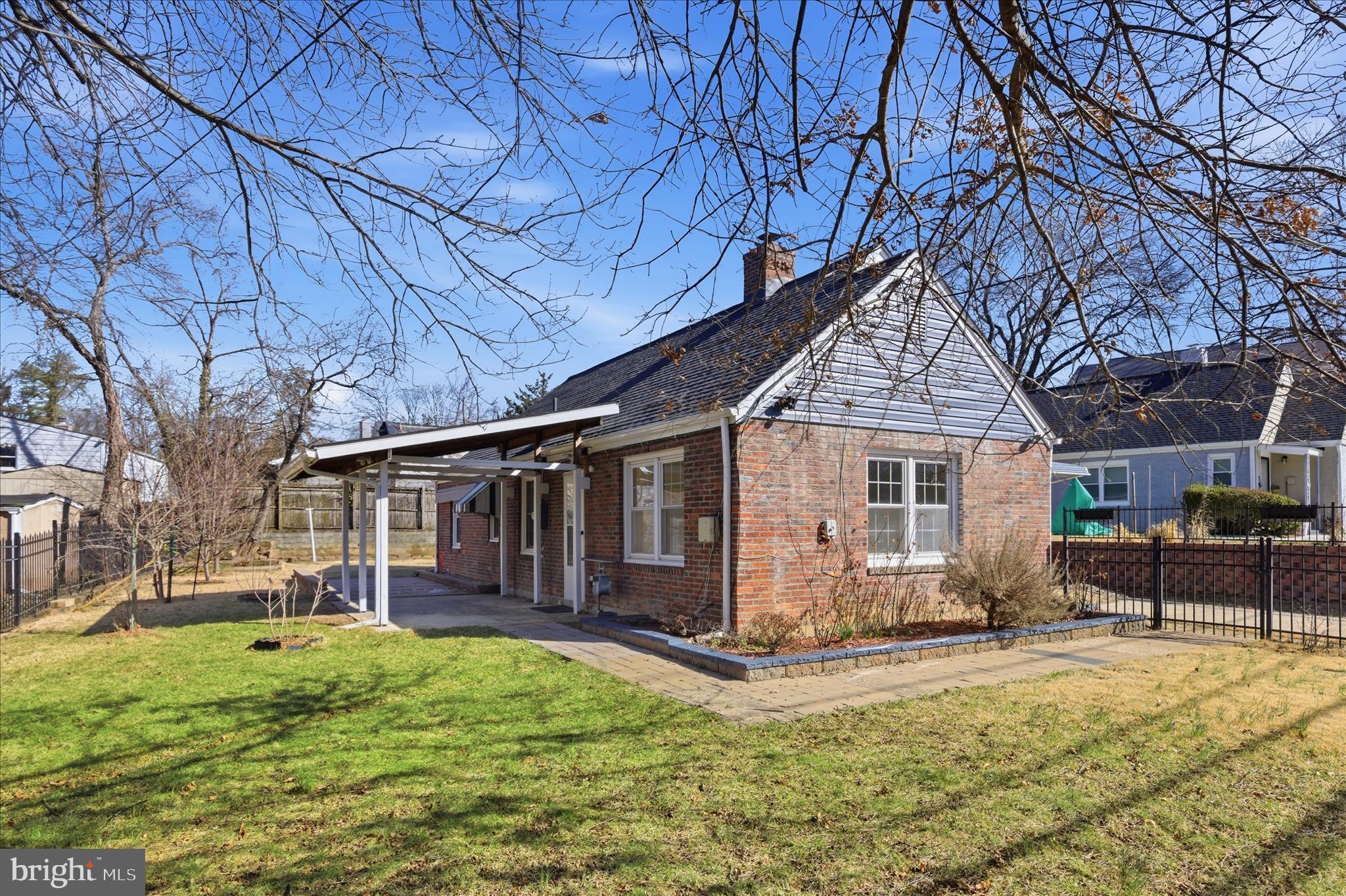 RADIANT VALLEY - Residential