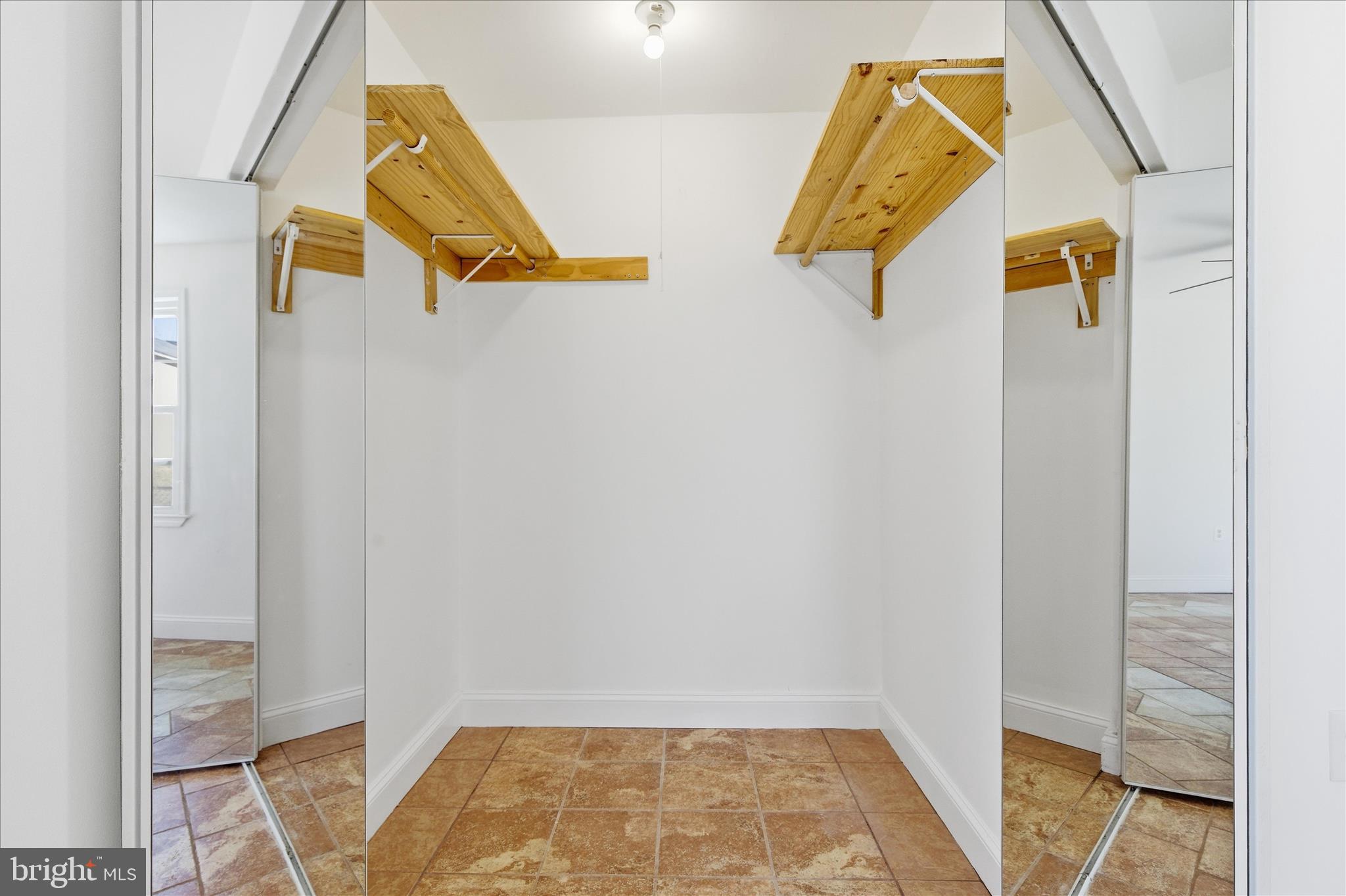 RADIANT VALLEY - Residential