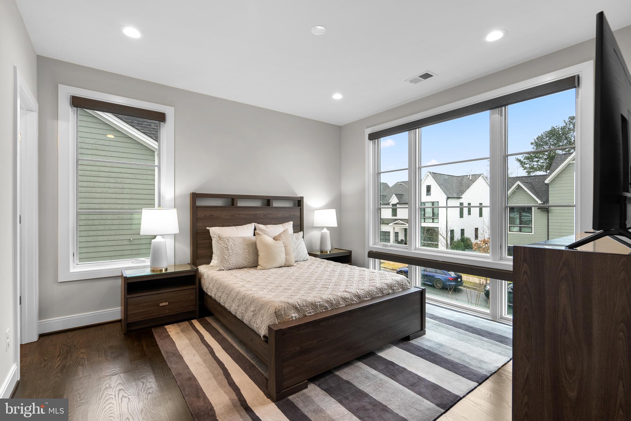 ROOSEVELT PLACE - Residential