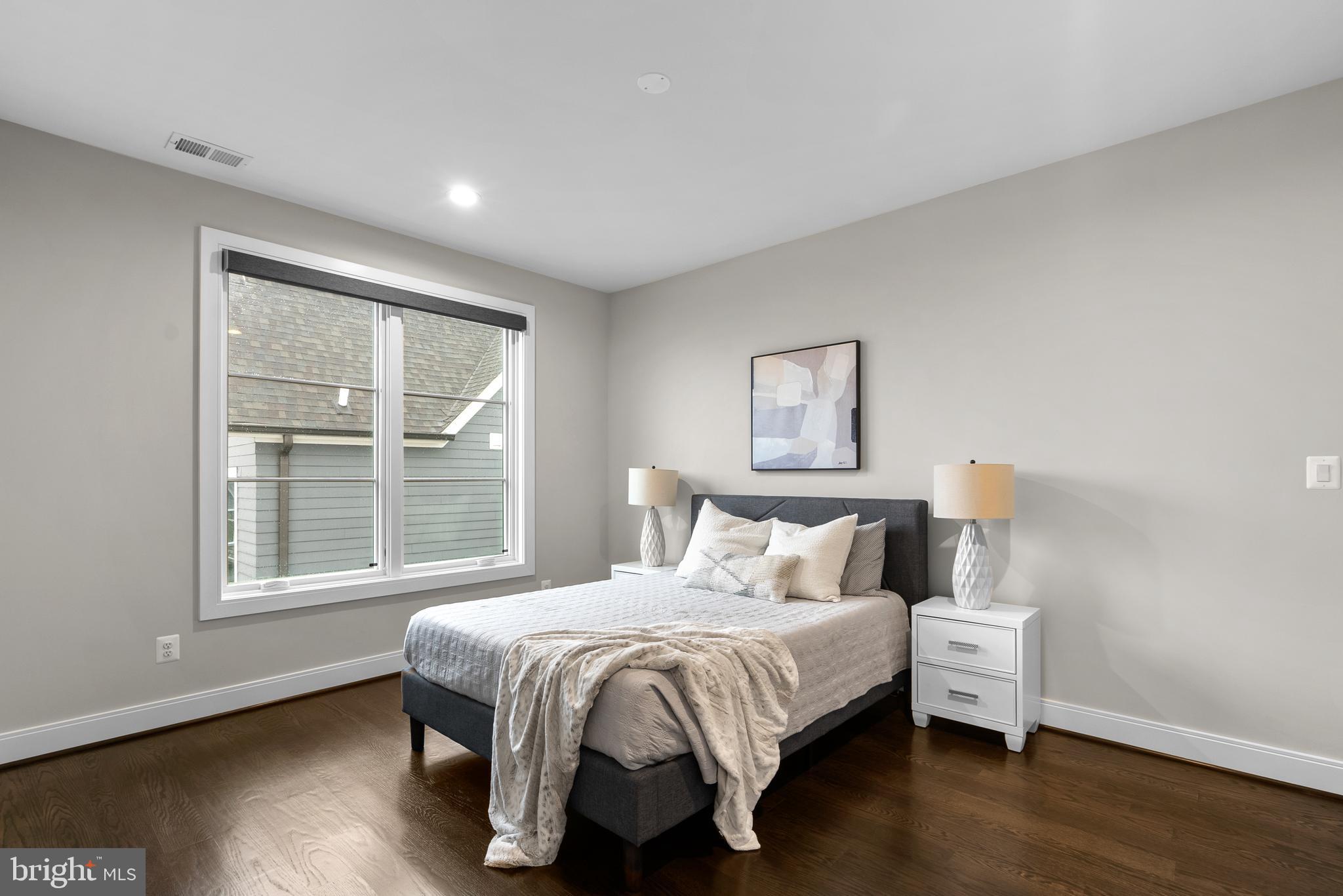 ROOSEVELT PLACE - Residential