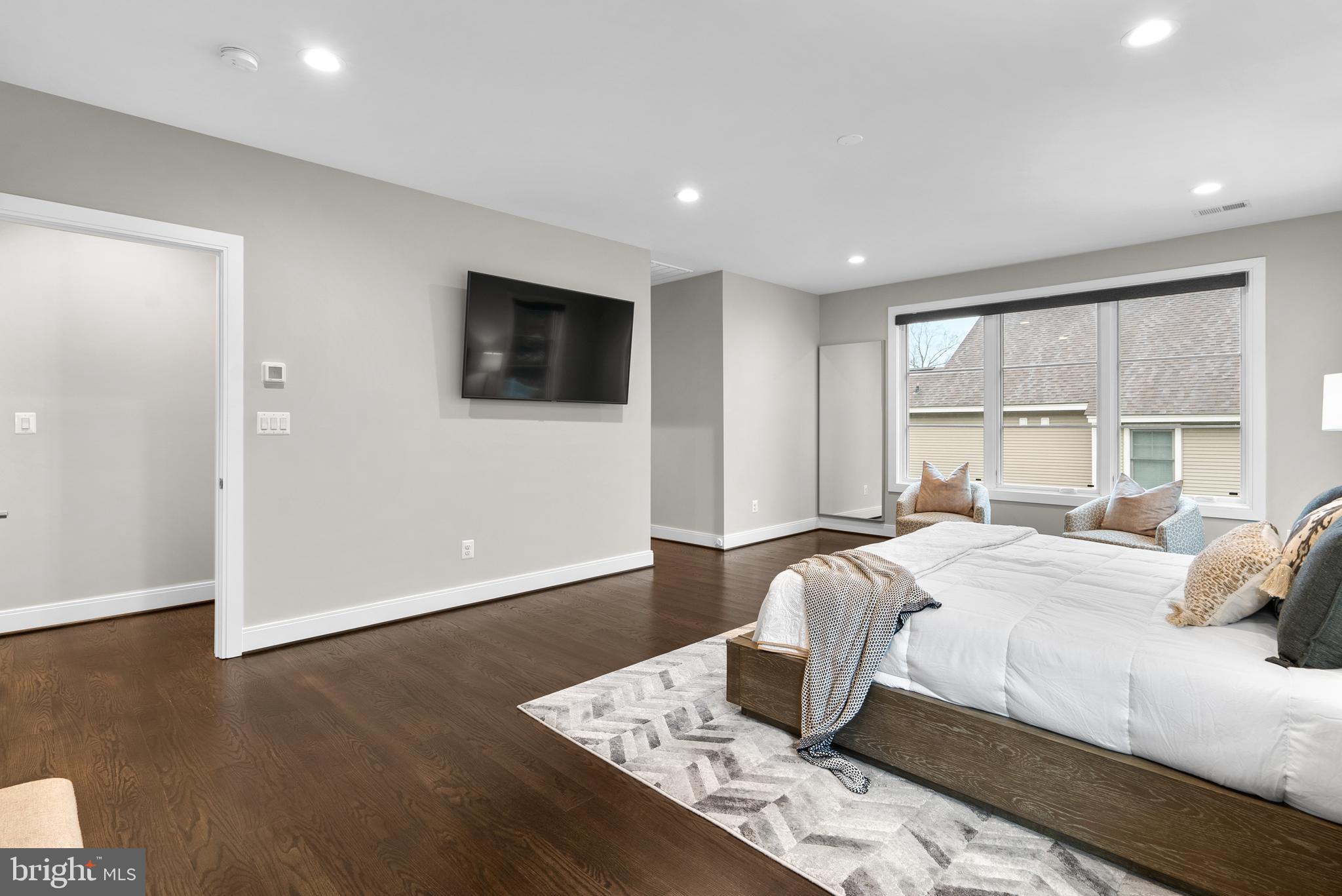 ROOSEVELT PLACE - Residential