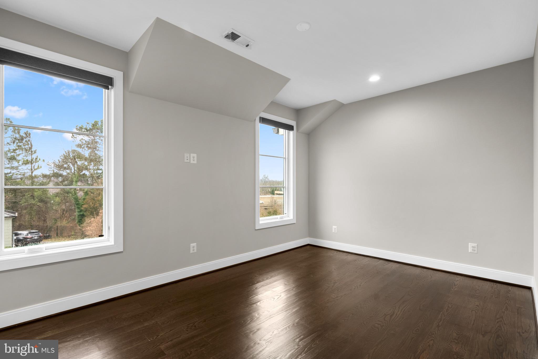 ROOSEVELT PLACE - Residential