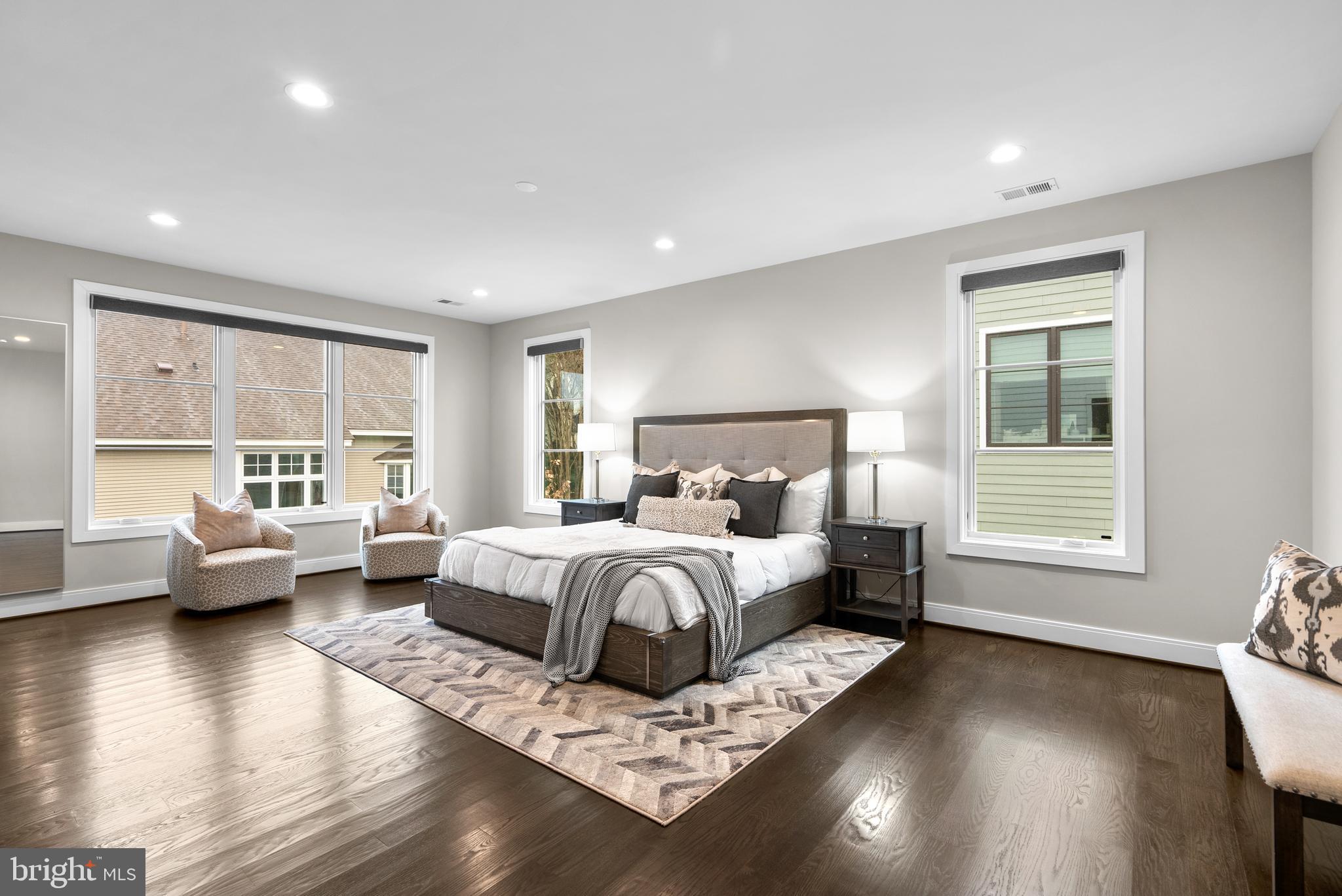 ROOSEVELT PLACE - Residential